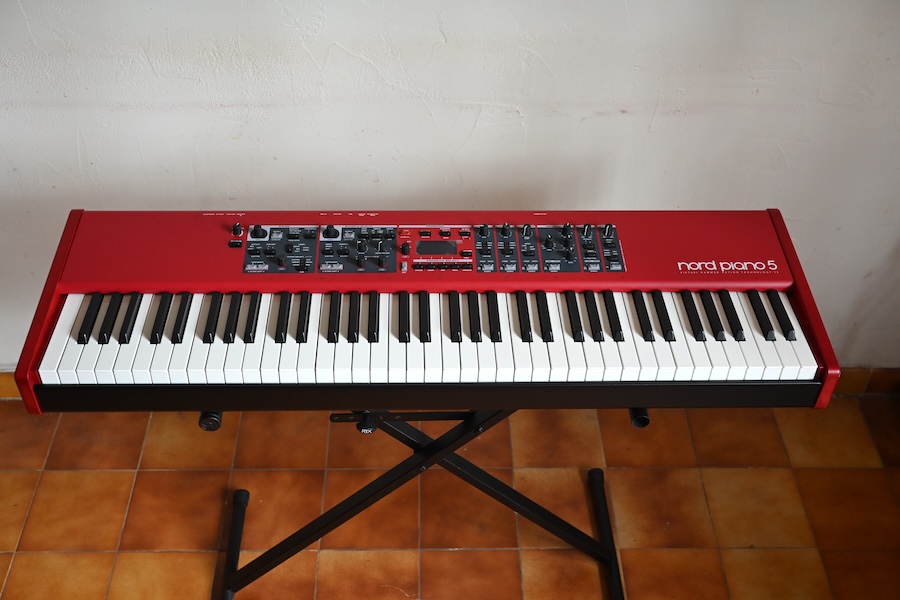Vends Nord Piano 5 73 notes