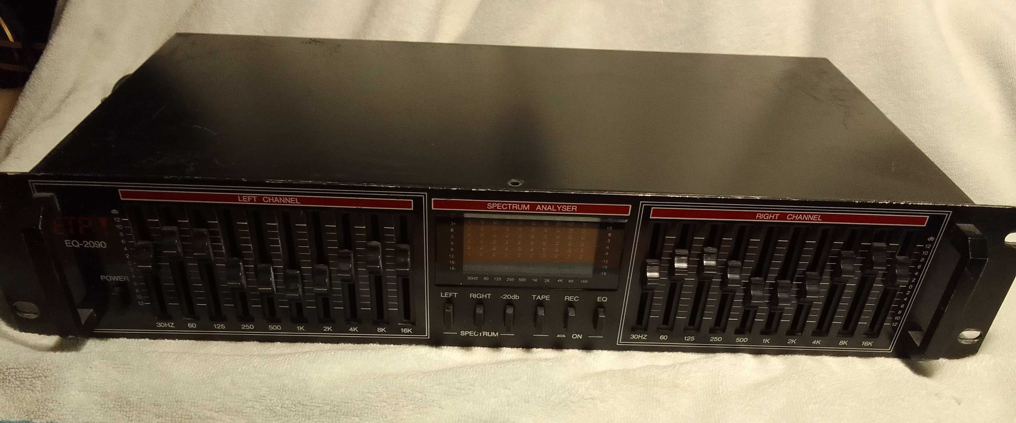 Egaliseur audio ETP EQ 2090