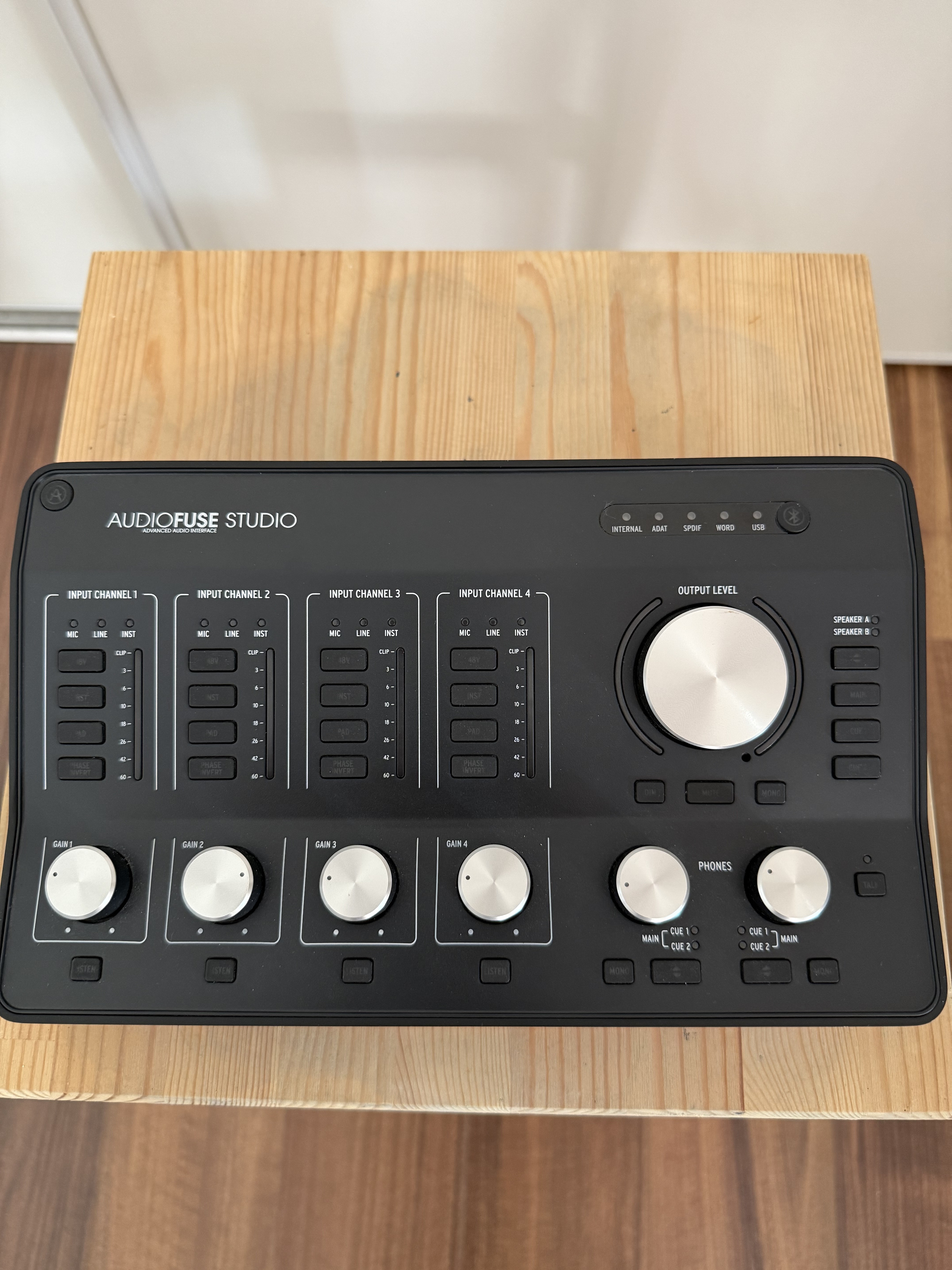 Arturia Audio Fuse Studio