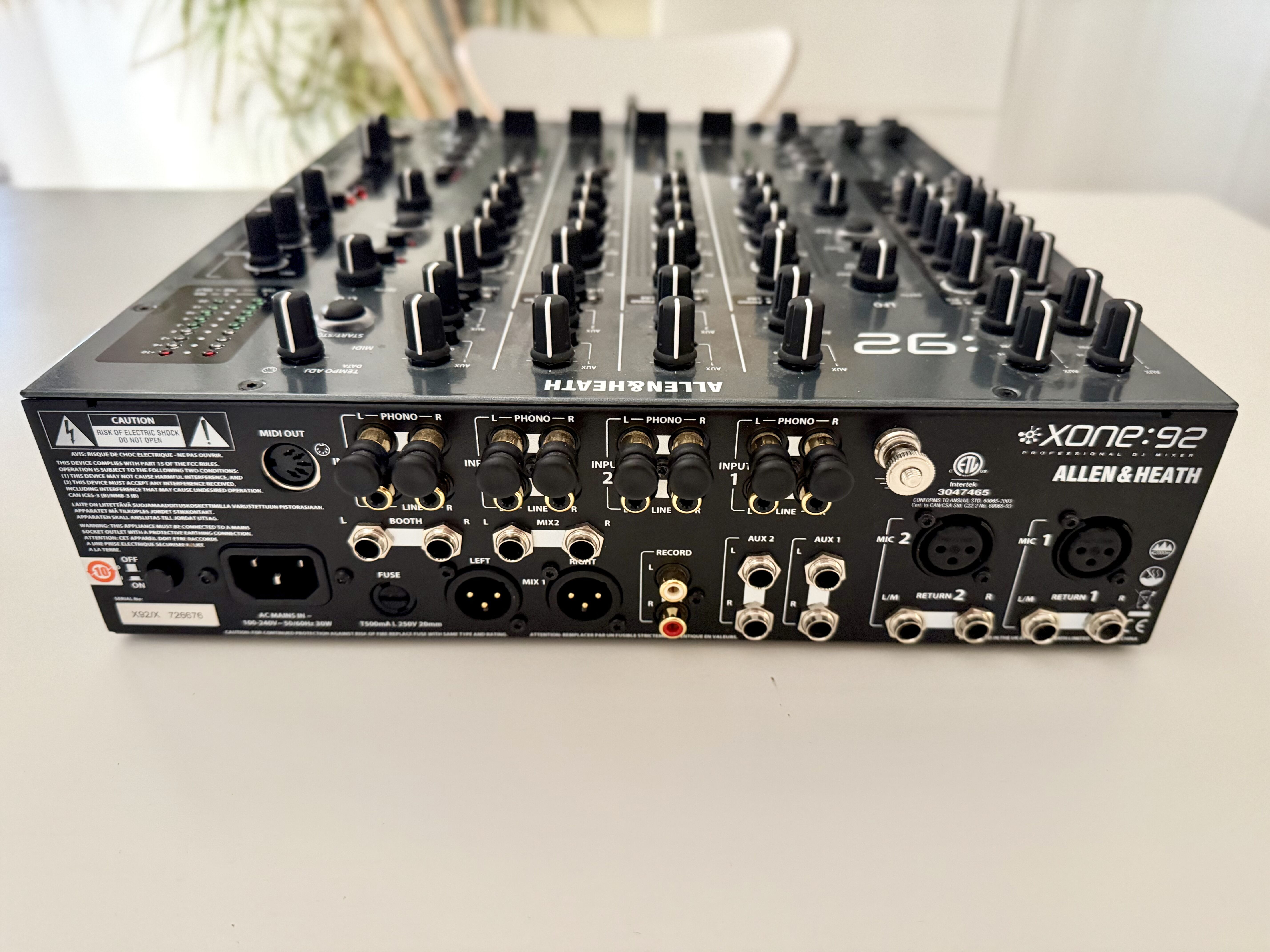 Allen & Heath Xone:92 (3180)