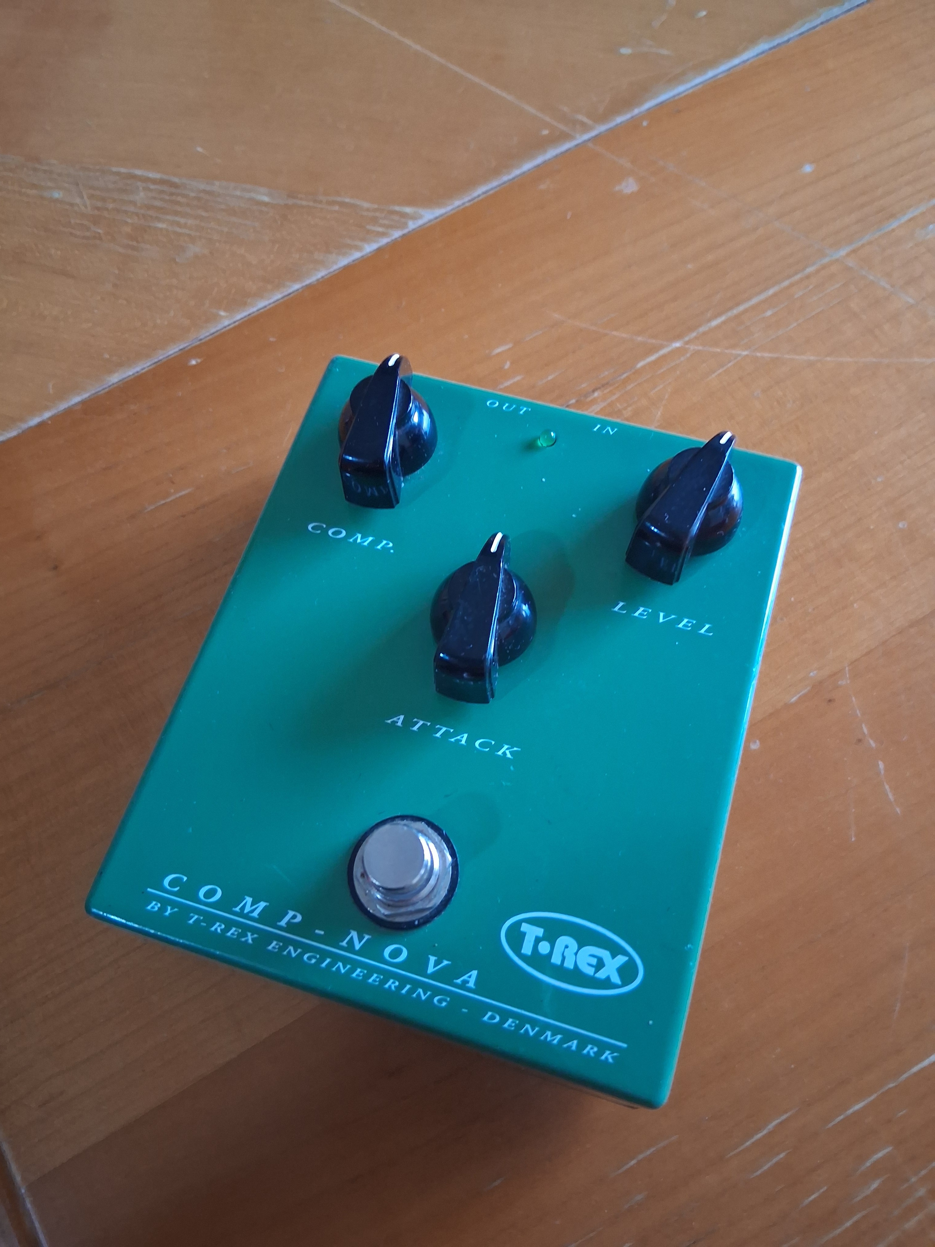 pedales d'effets T-rex comp nova / T-rex