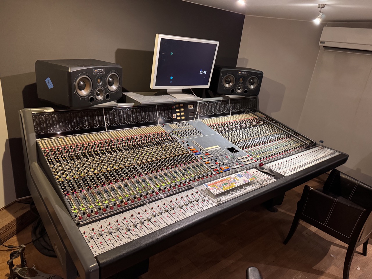 NEVE VR 48 Flying Fader