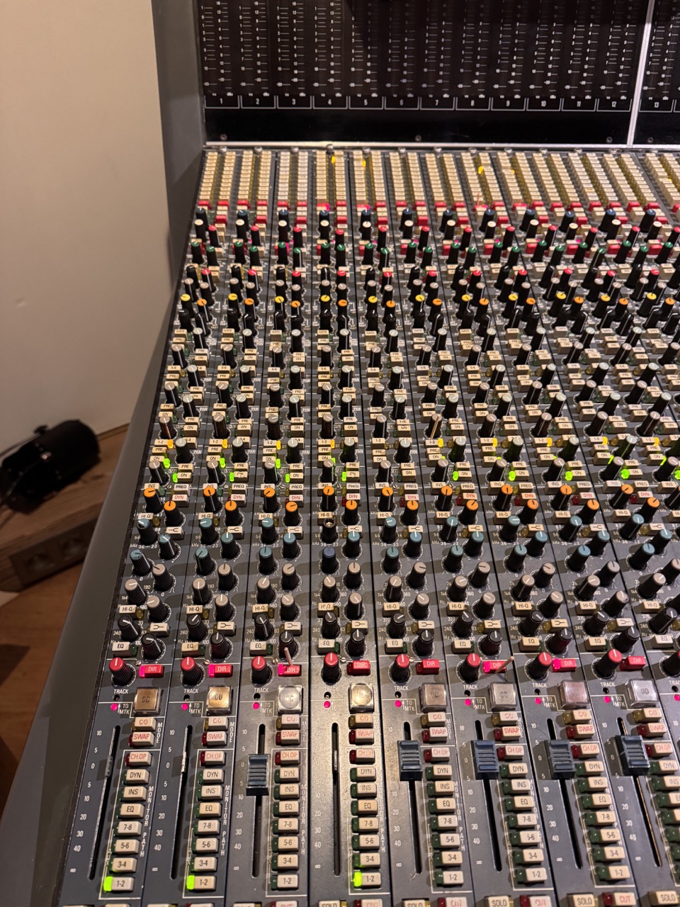 Console Neve VR 0885 Large