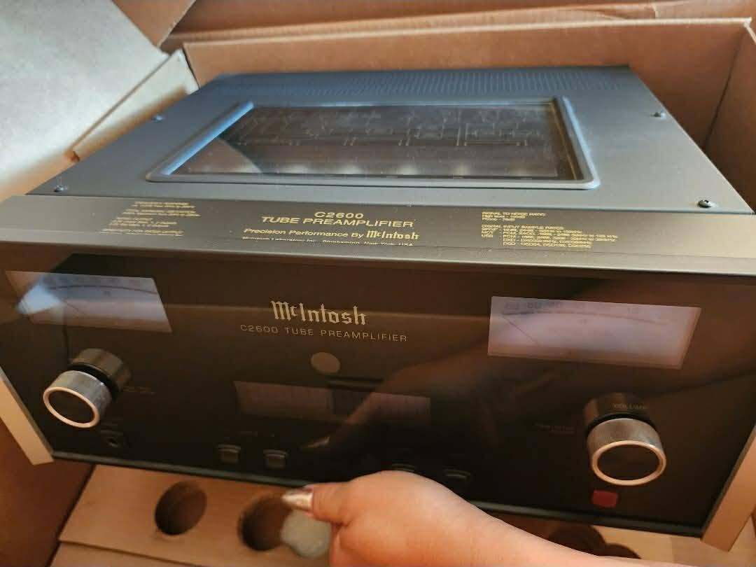 McIntosh C2600 Tube Preamplifier