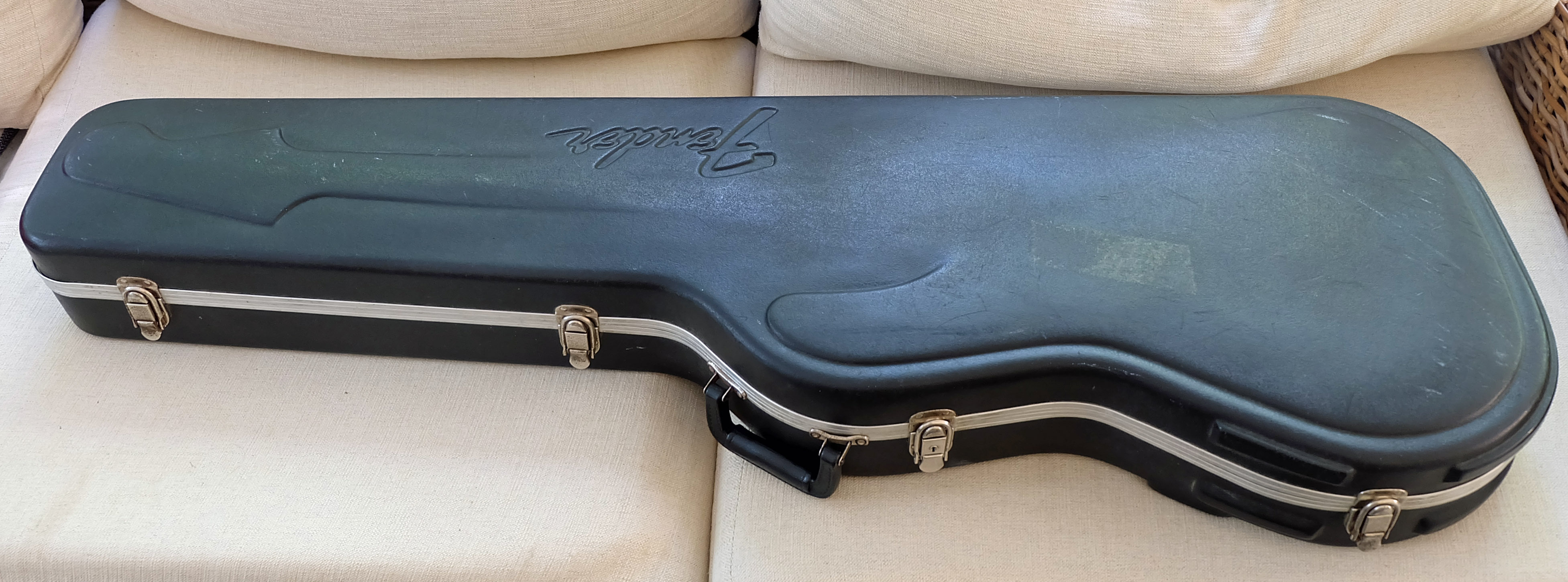 Vends Fender Jazzbass Deluxe USA 5 cordes