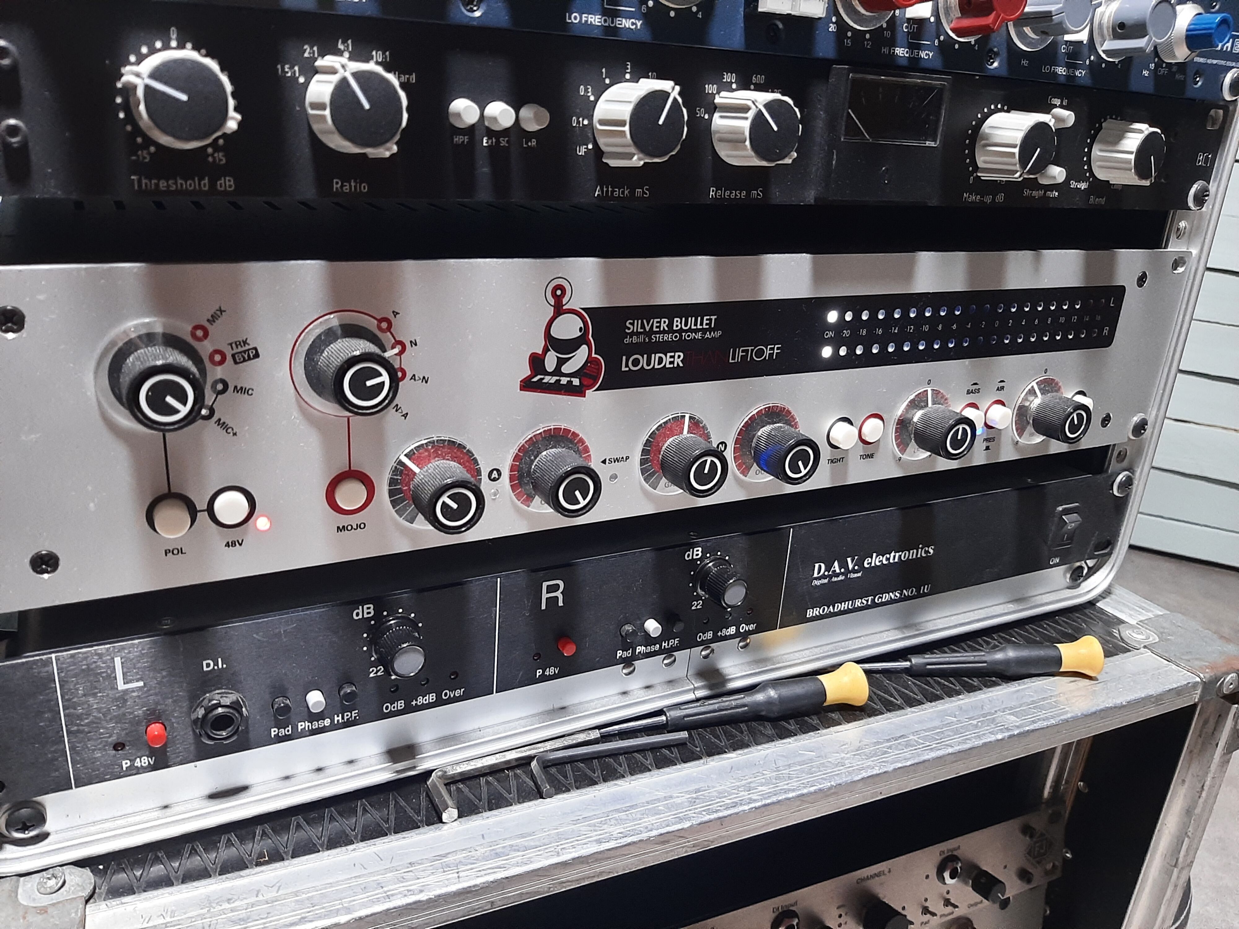 Silver Bullet Mk1 / Neve API color
