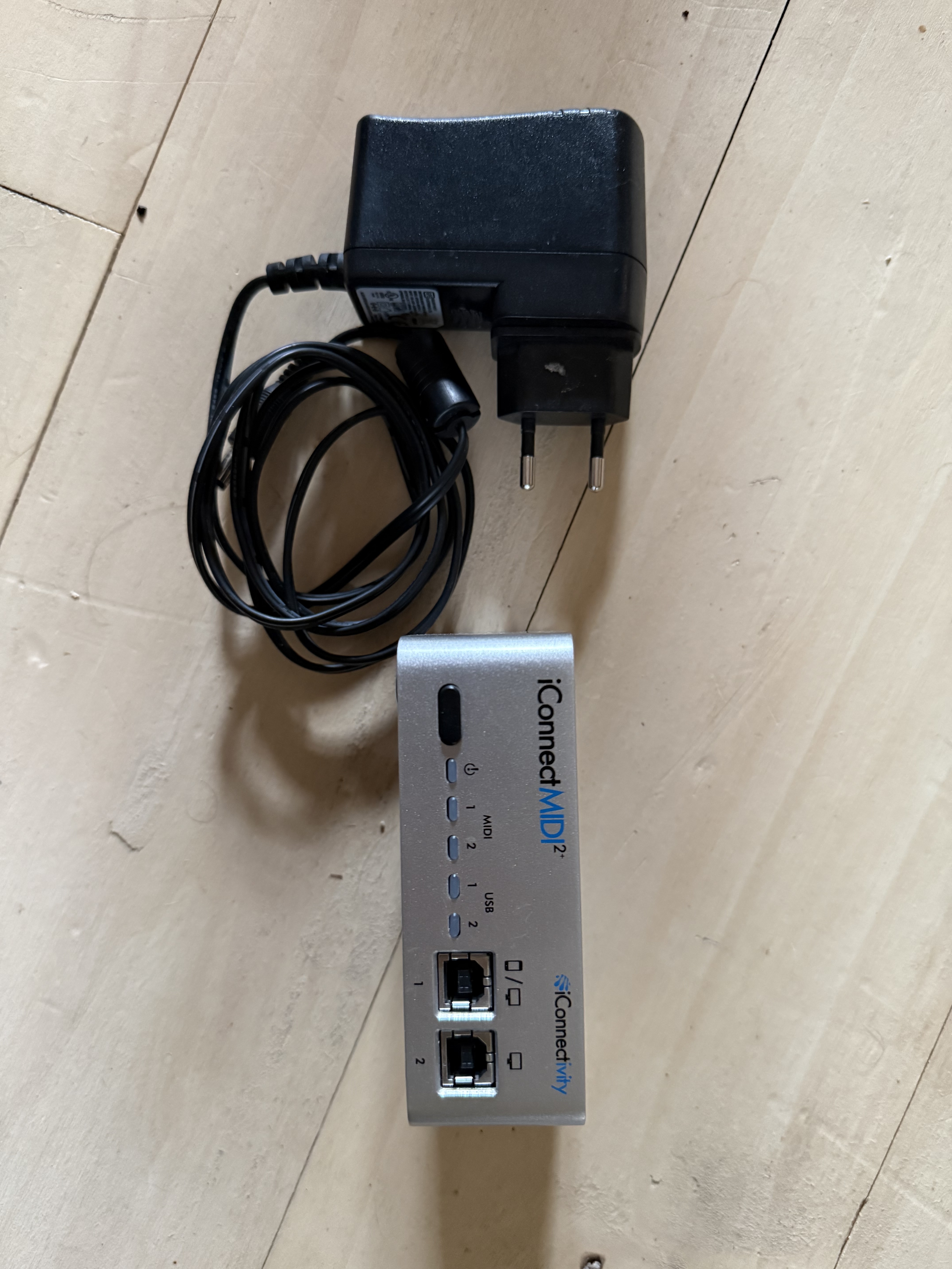 Interface MIDI iConnectivity iConnectMIDI2+ avec alimentation – Très bon état