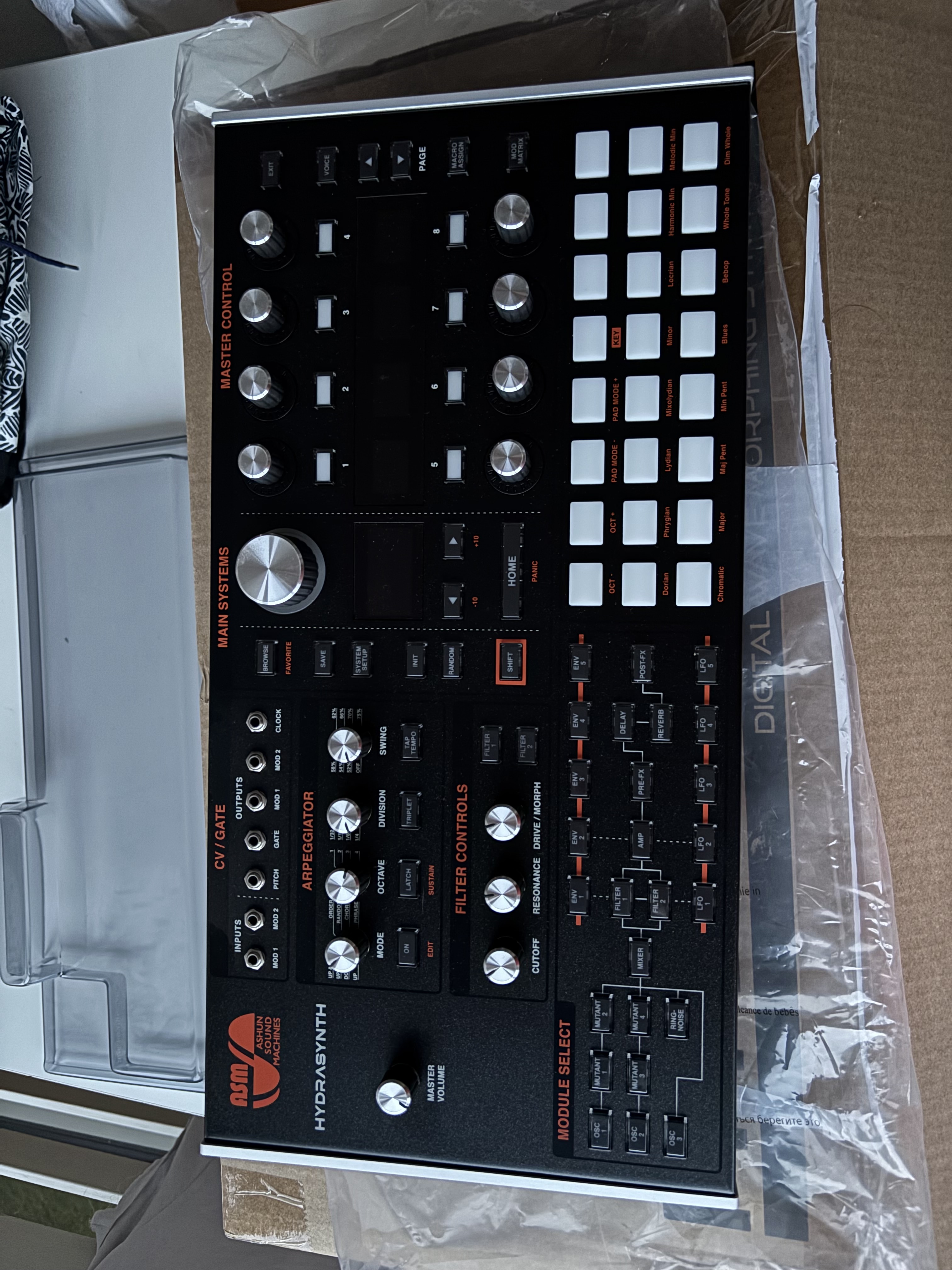 Ashun Sound Machines Hydrasynth Desktop / Rack (59552)