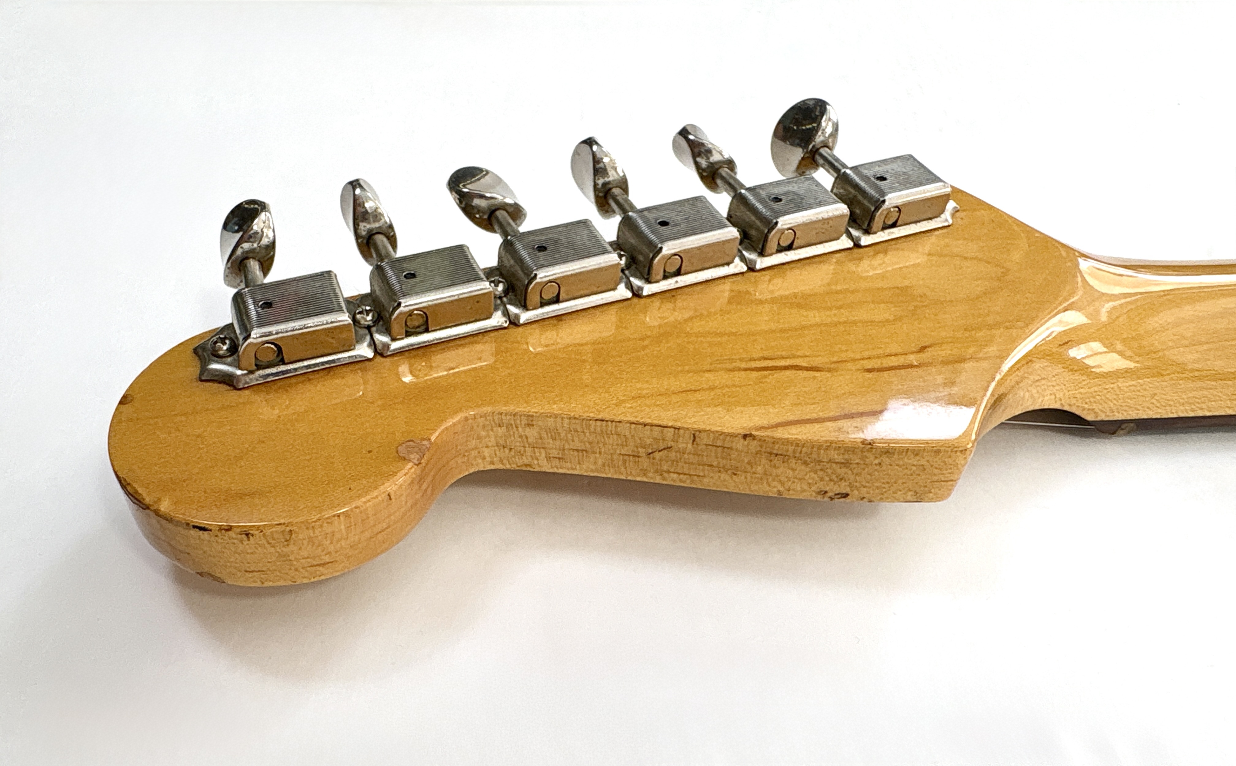 Fender ST62-xx (46211)