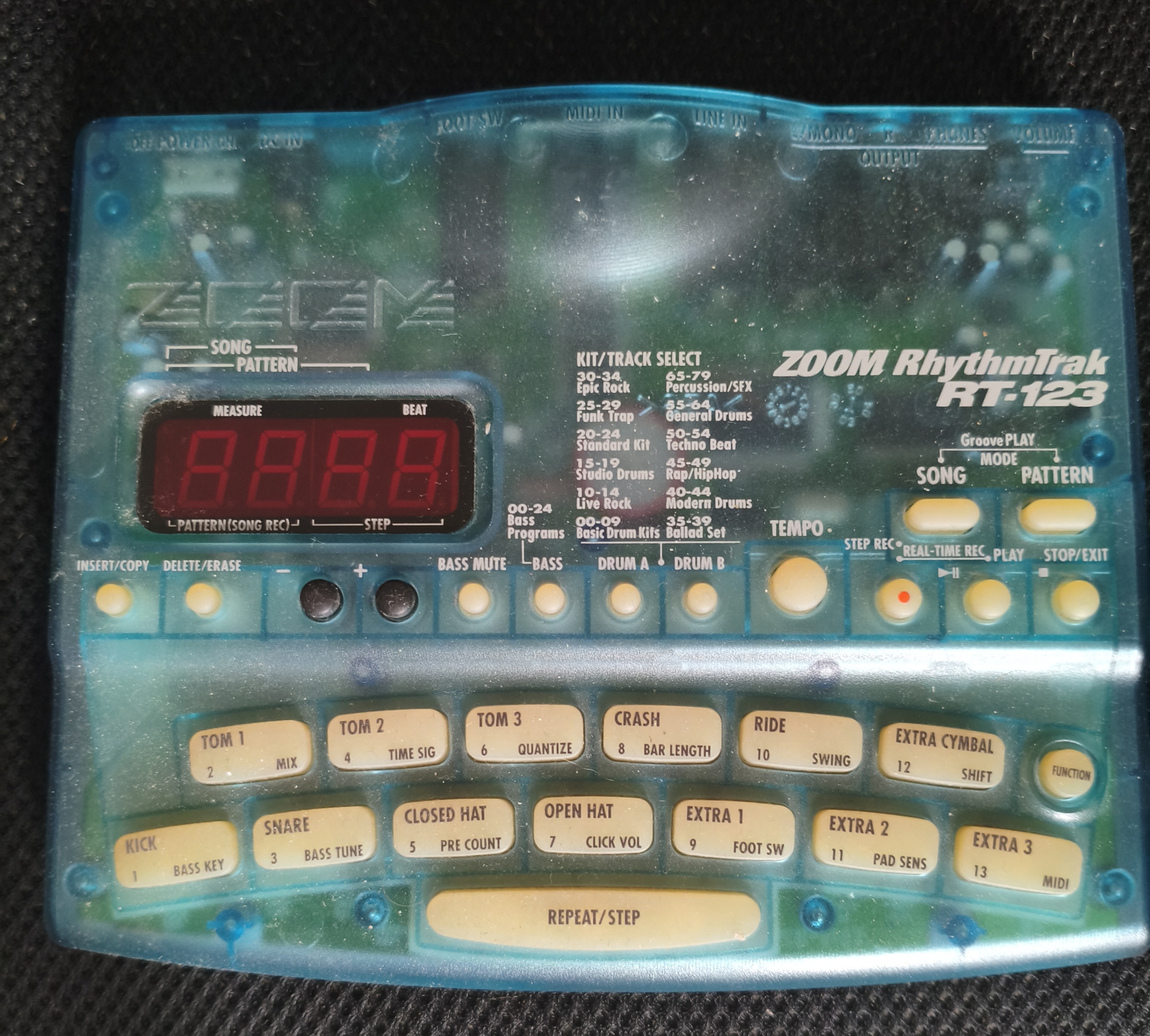 Vends boîte à rythmes 