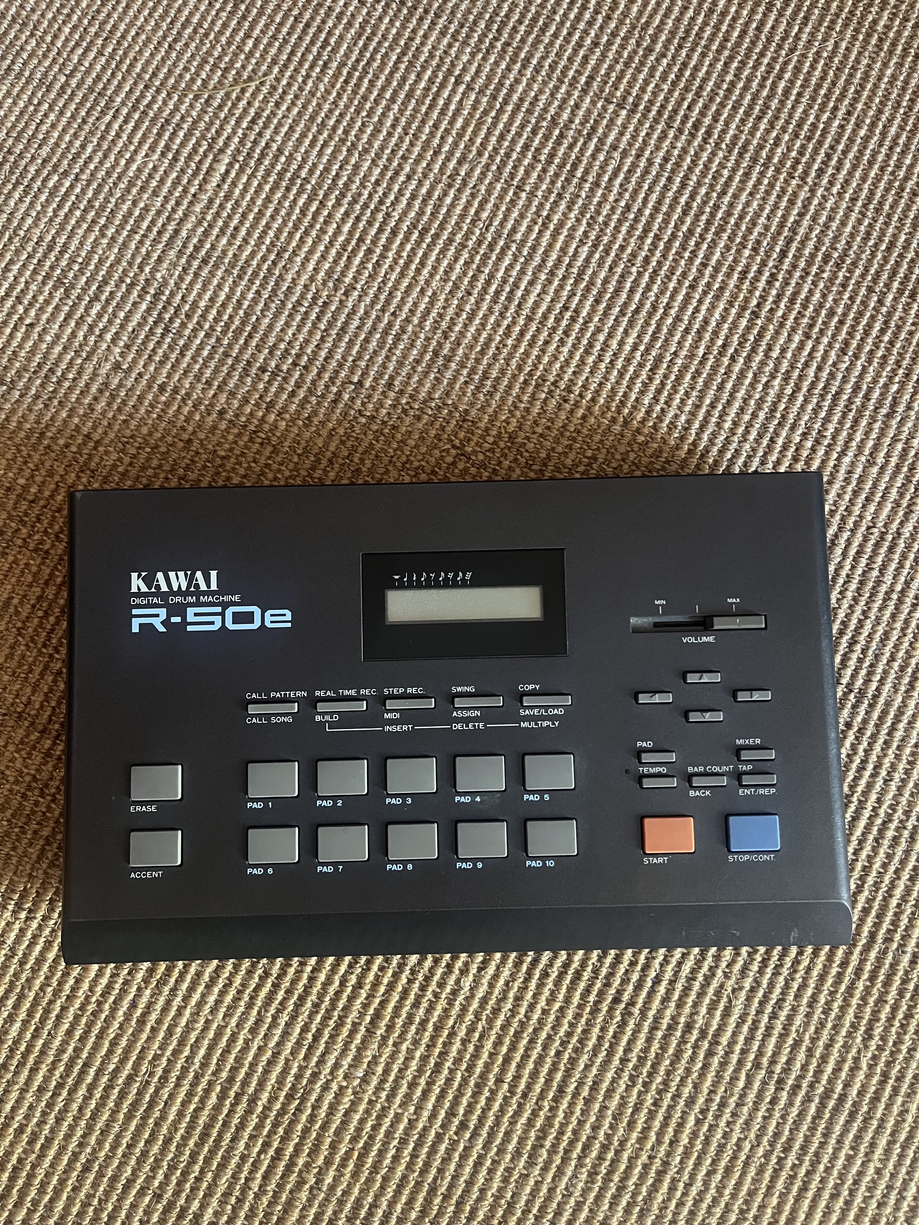 Kawai R50e boîte à rythmes 