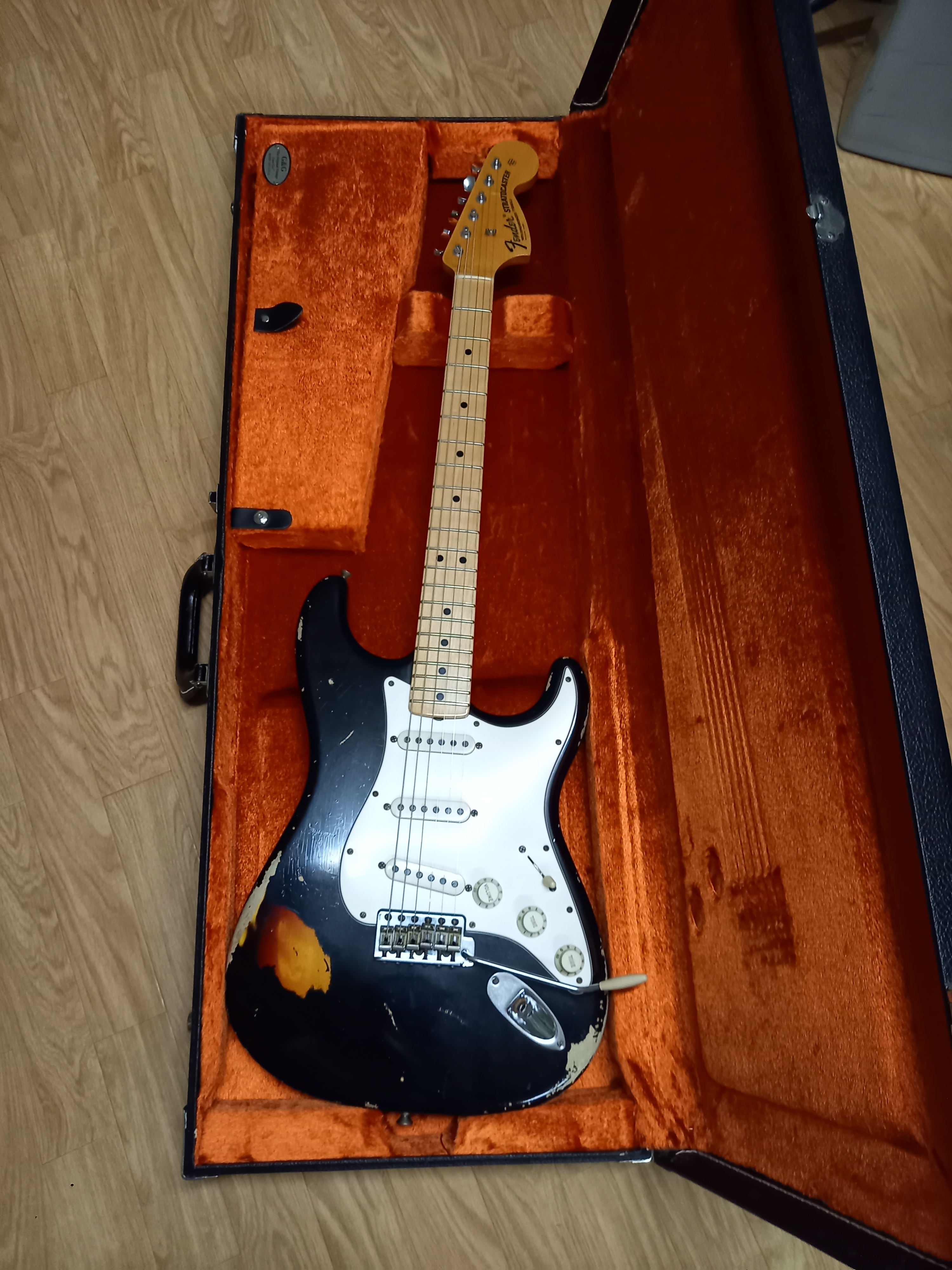 Vends Fender Stratocaster '69 Relic Masterbuilt 