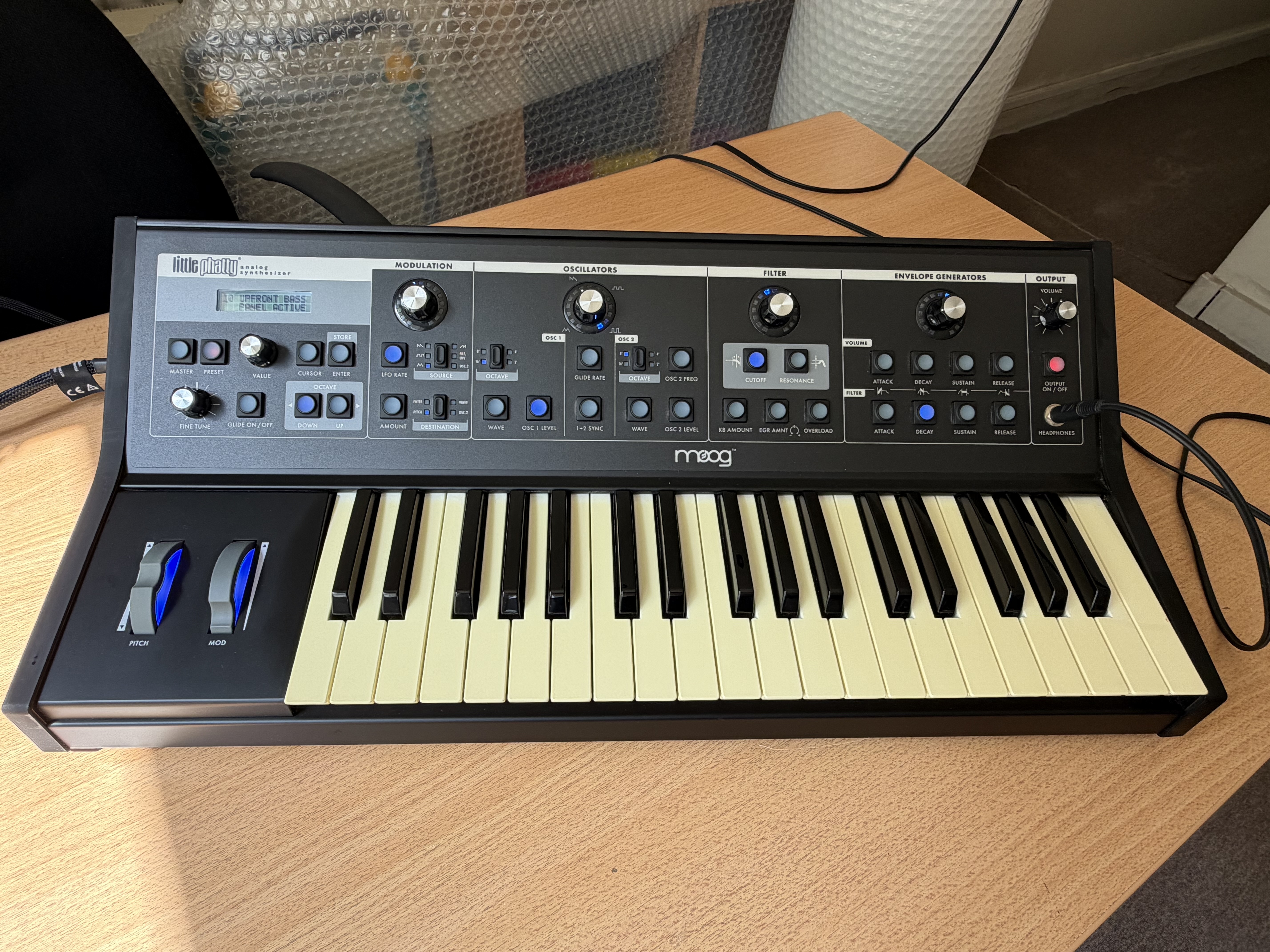 Vends Synthé Moog Little Phatty Stage II + Desksaver - Très bon état