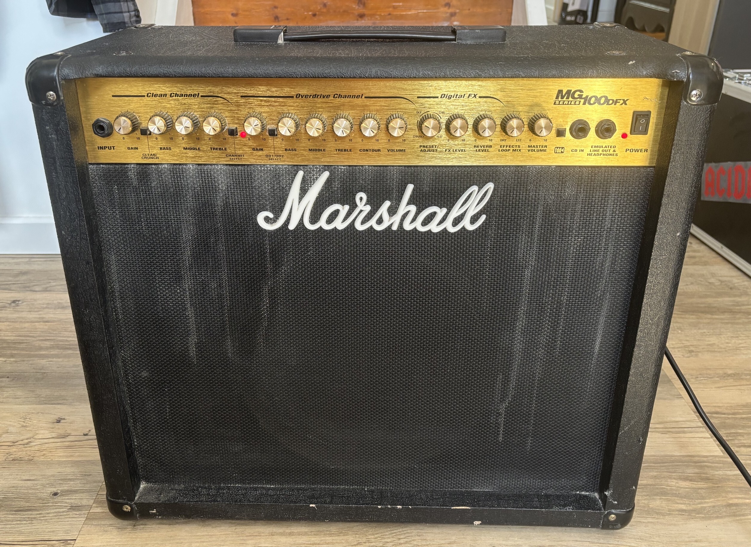 Marshall MG100DFX – Ampli guitare 100 W – Bon état