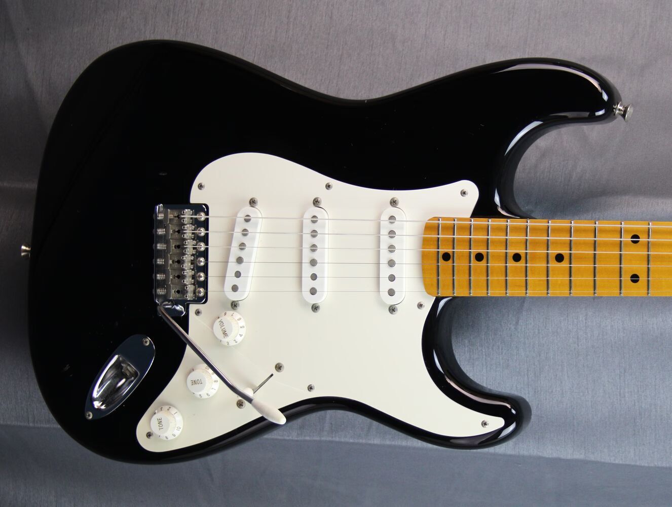 fender-stratocaster-st-5141095