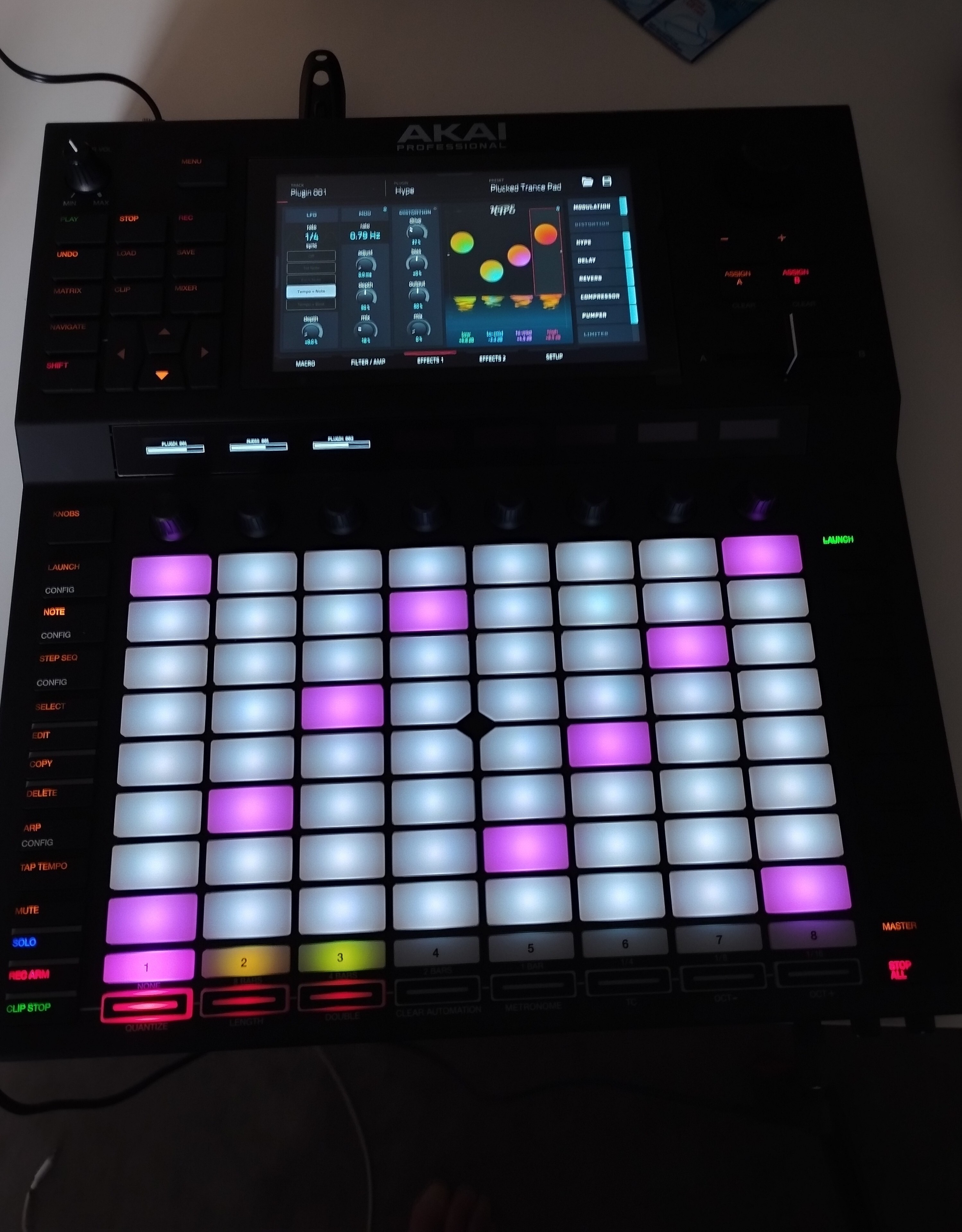 Vends AKAI Force