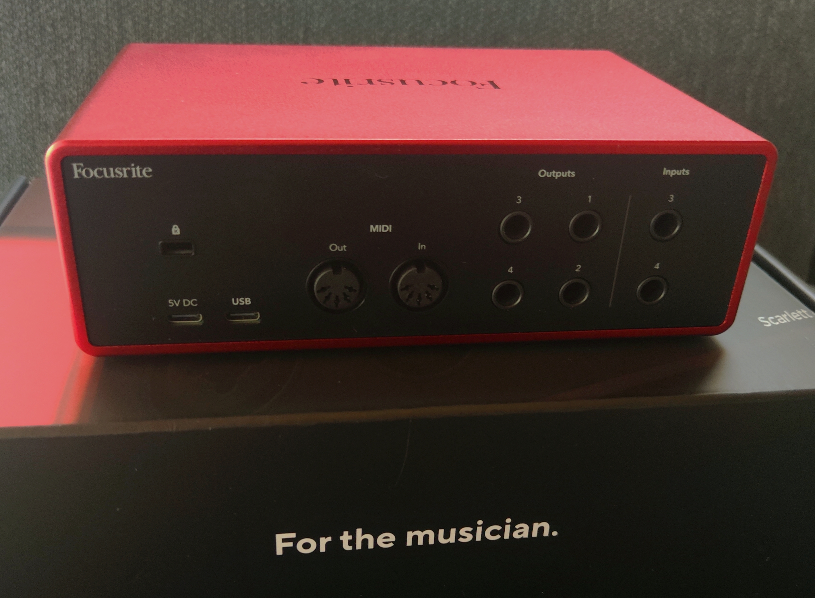 Focusrite Scarlett 4i4 G4 (83866)