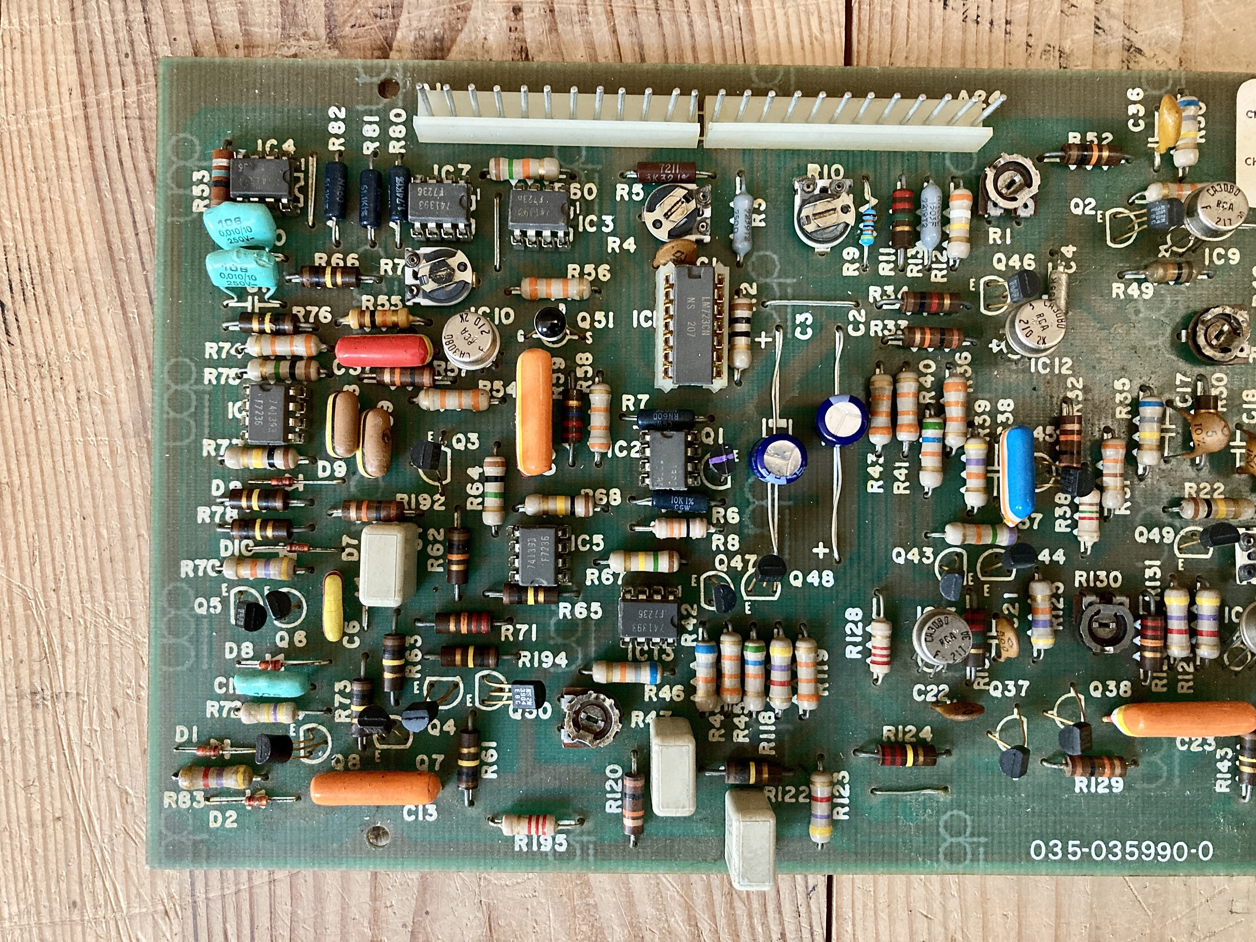 Moog Music Satellite (21175)