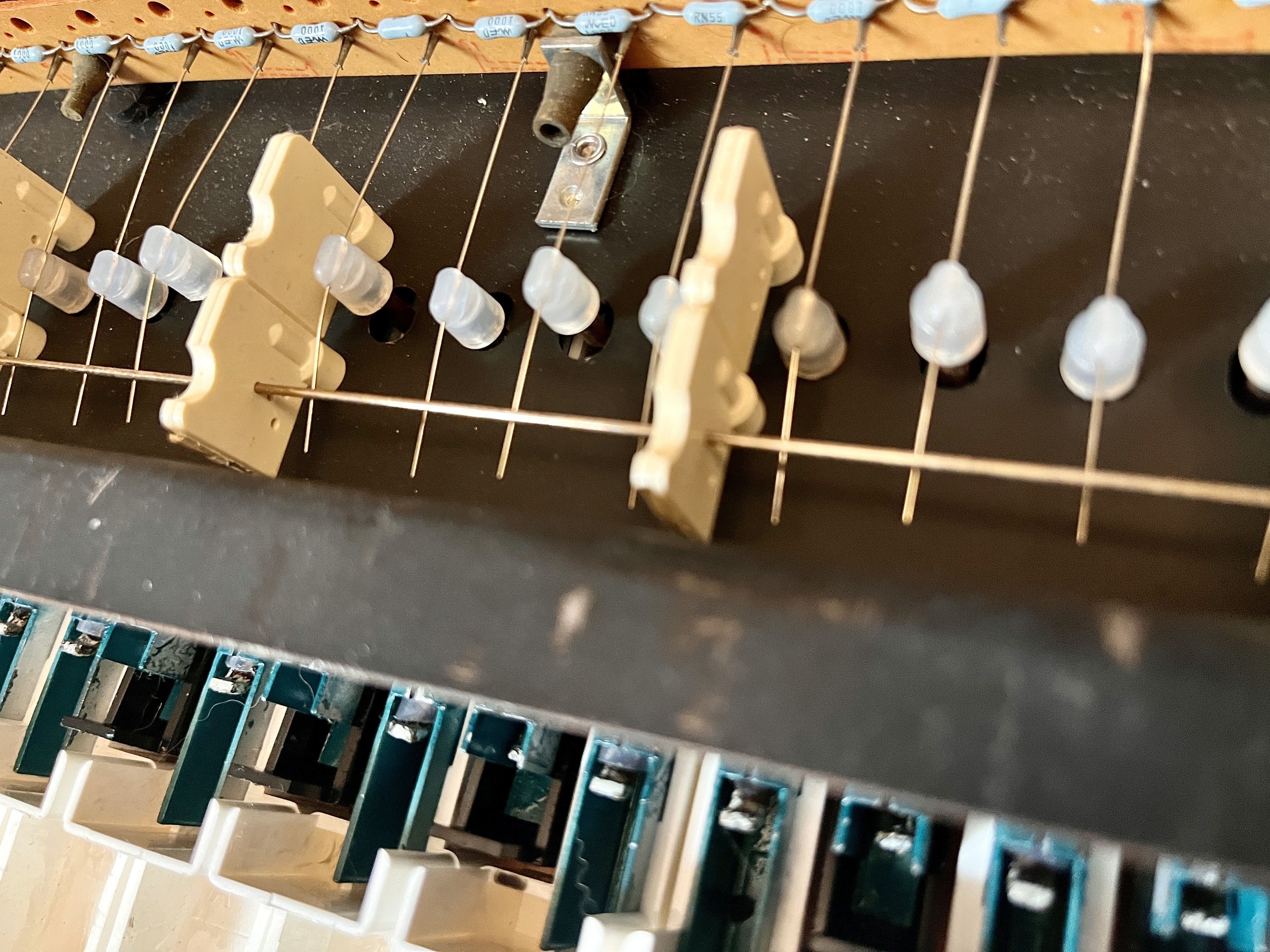 Moog Music Satellite (42809)