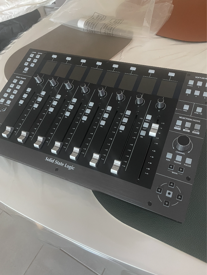 Vends SSL UF8 + UC1 Control Bundle – État impeccable – 1 400 €