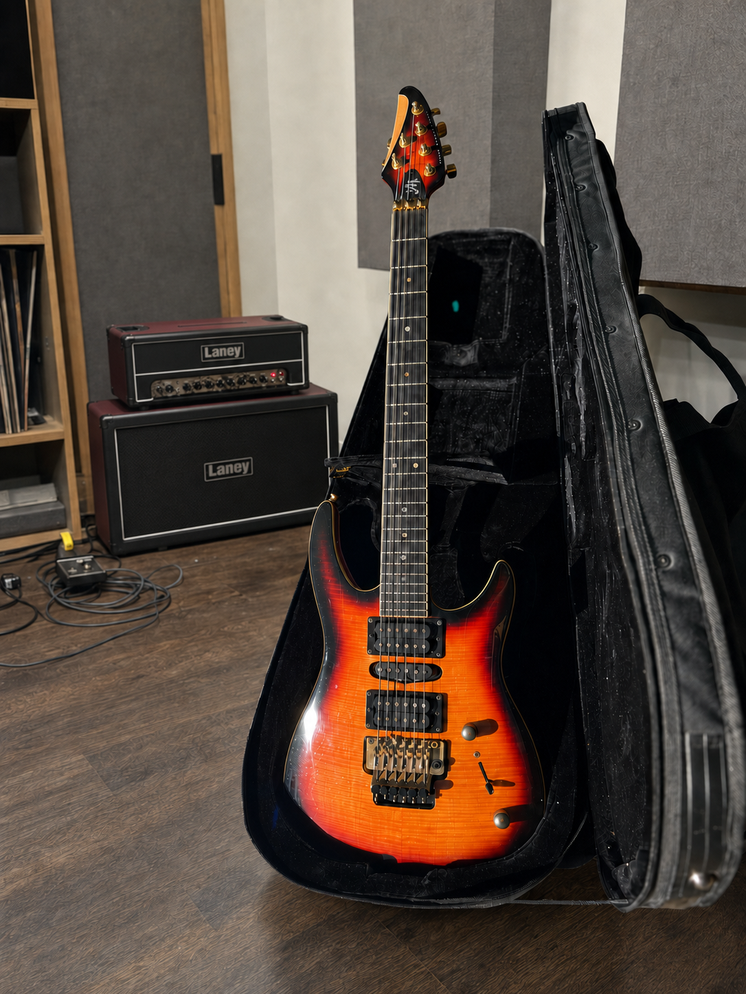 Guitare électrique Brian Moore "i1f" / 24 cases / Corps acajou / micros DiMarzio / Manche traversant / Touche ébène