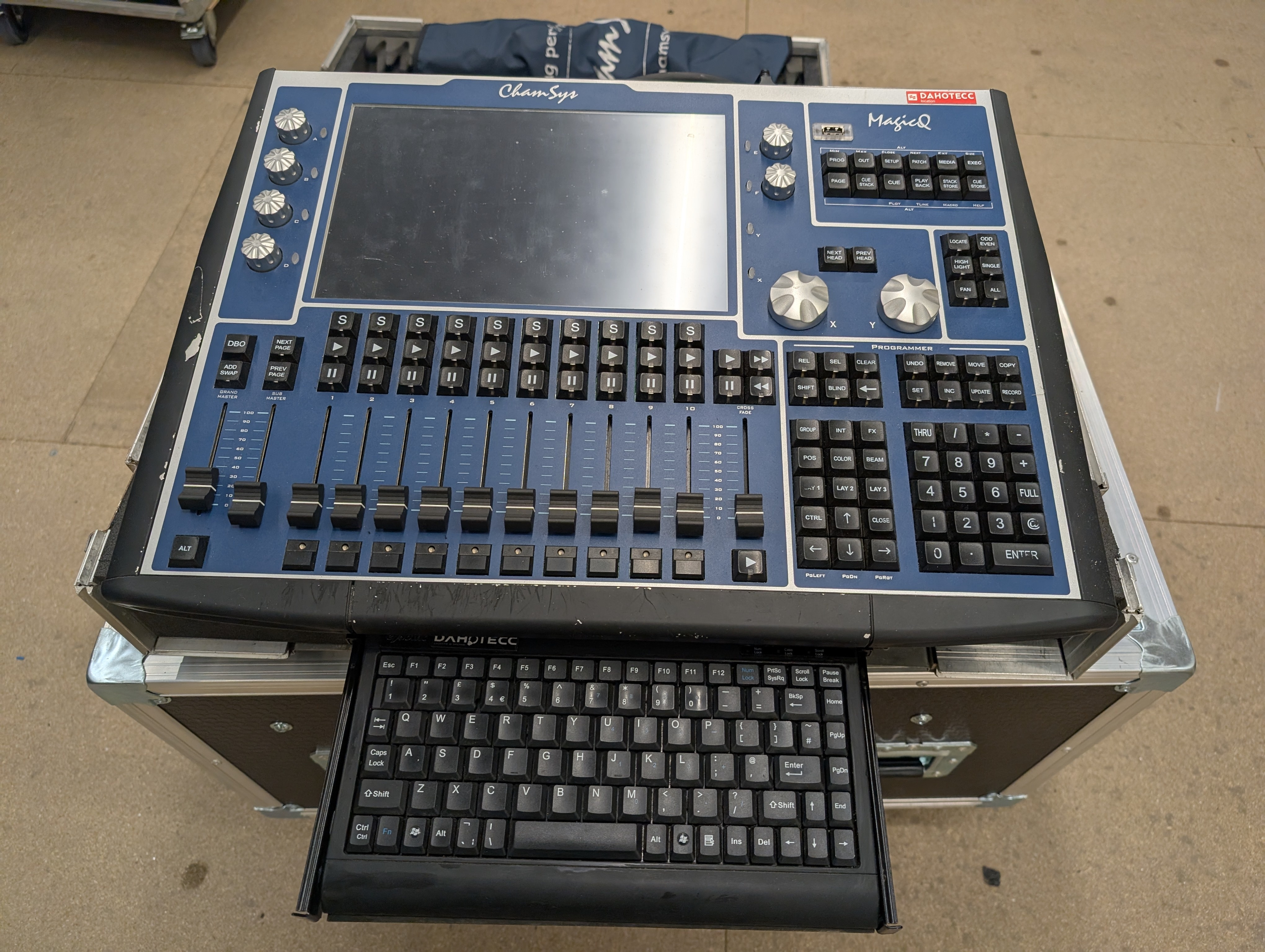 Vends Console CHAMSYS MQ80