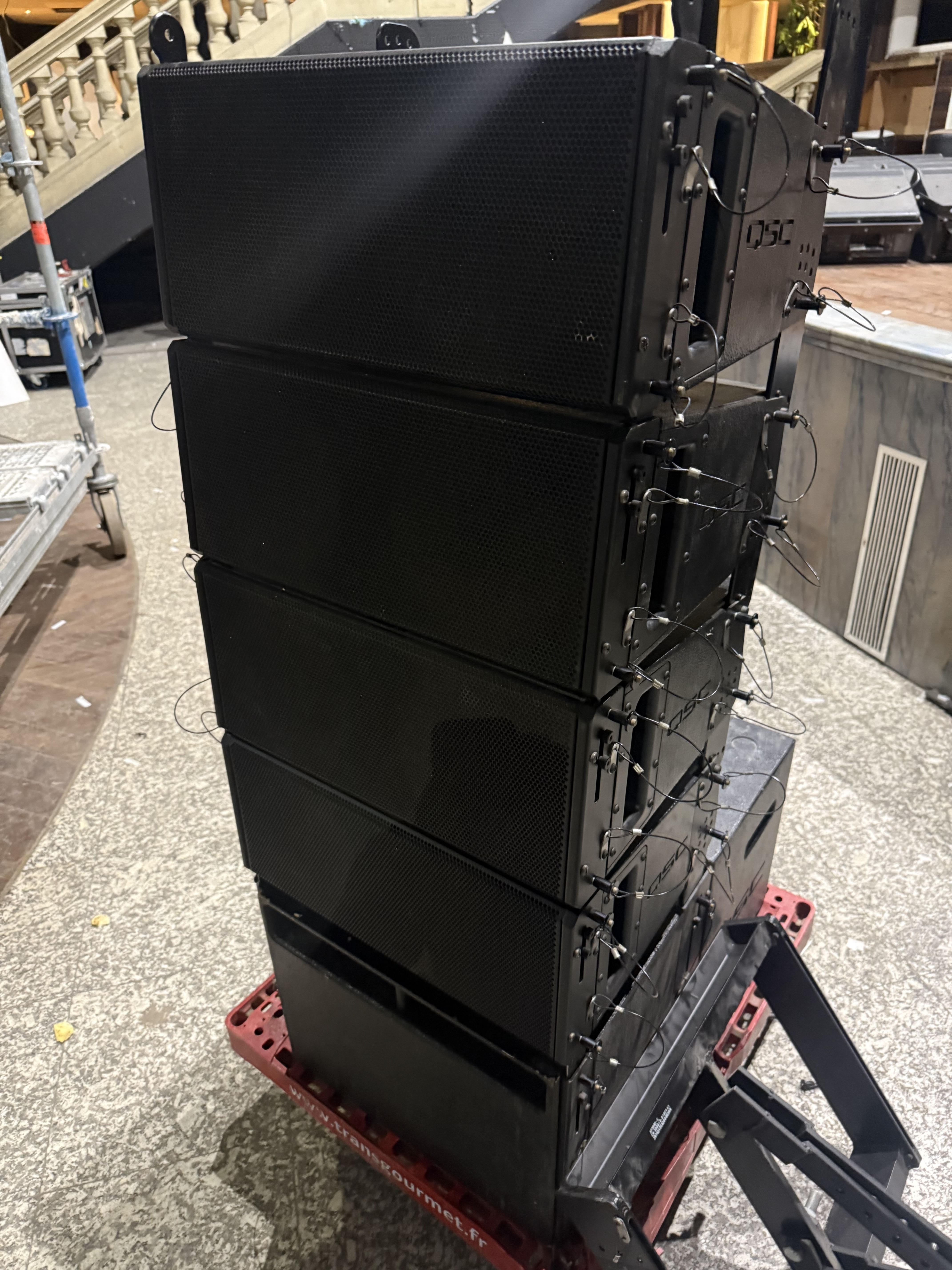 Sono line array qsc complète
