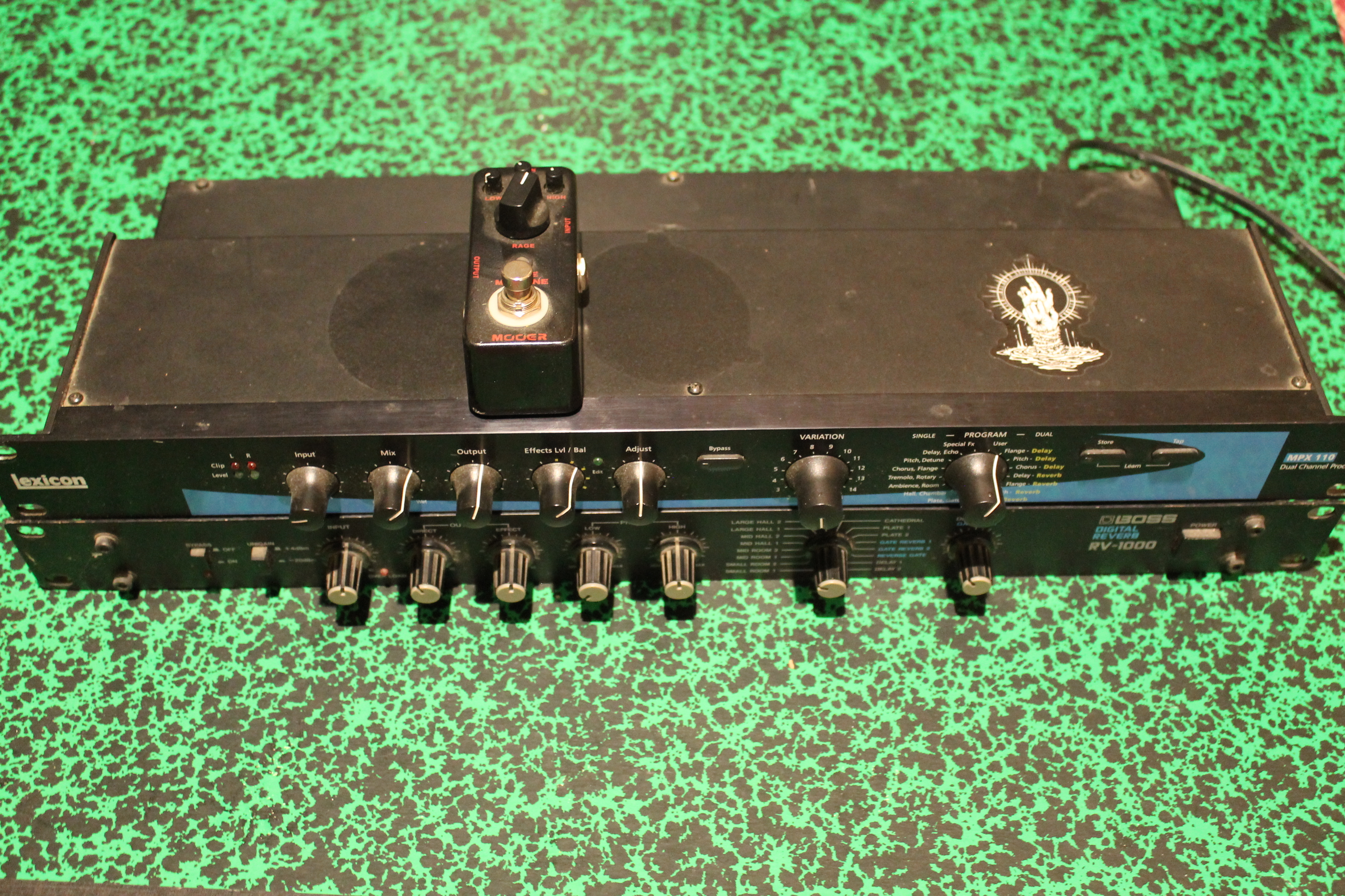 Lot d'effets audio – Lexicon MPX110 + Boss RV-1000 + Pédale de distorsion Mooer