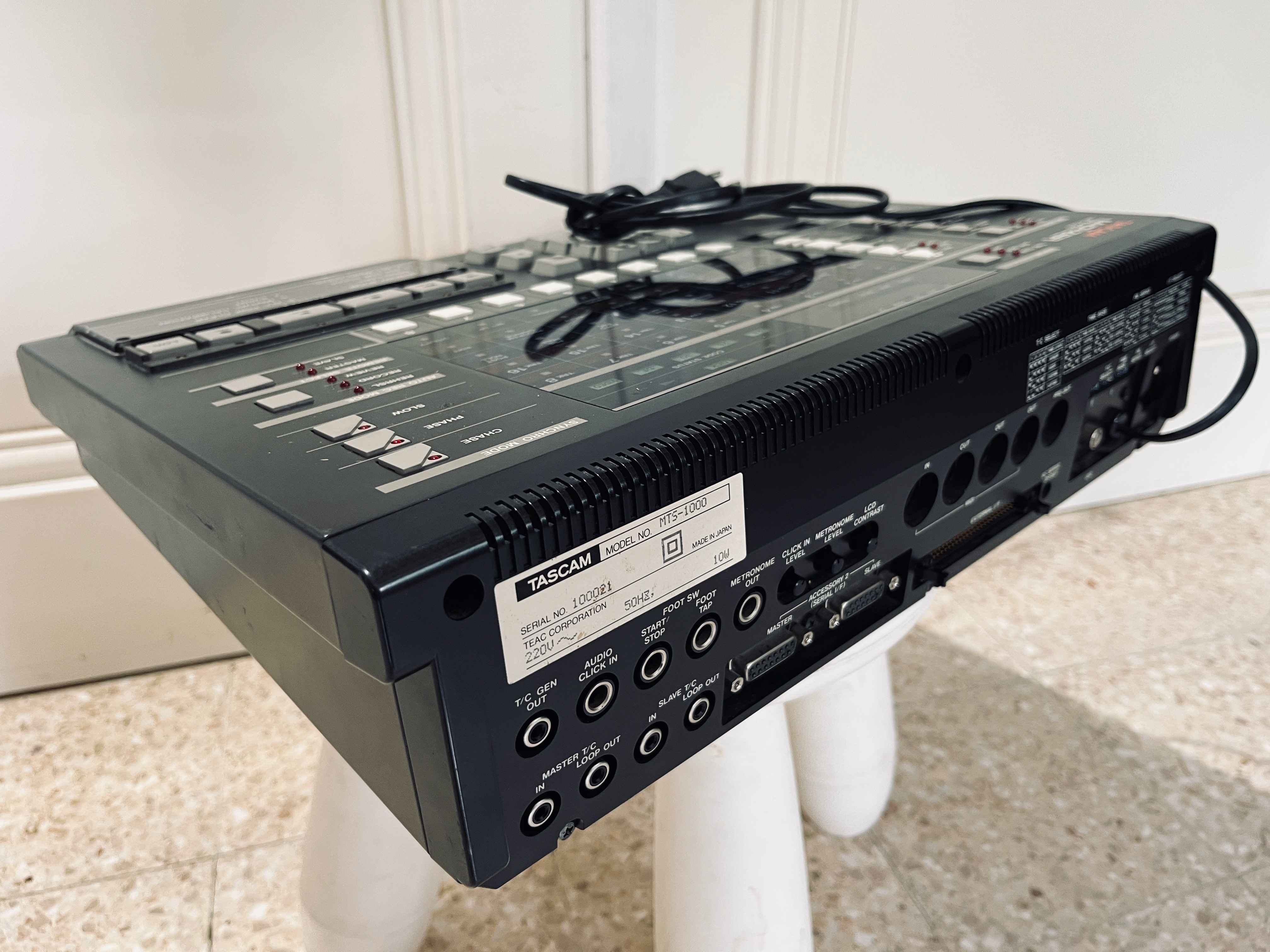 Tascam - 6