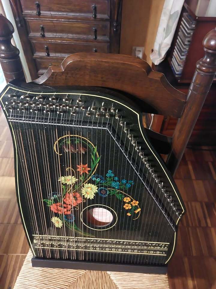 Magnifique Musima Akkordzither / Cithare à accords – Markneukirchen DDR
