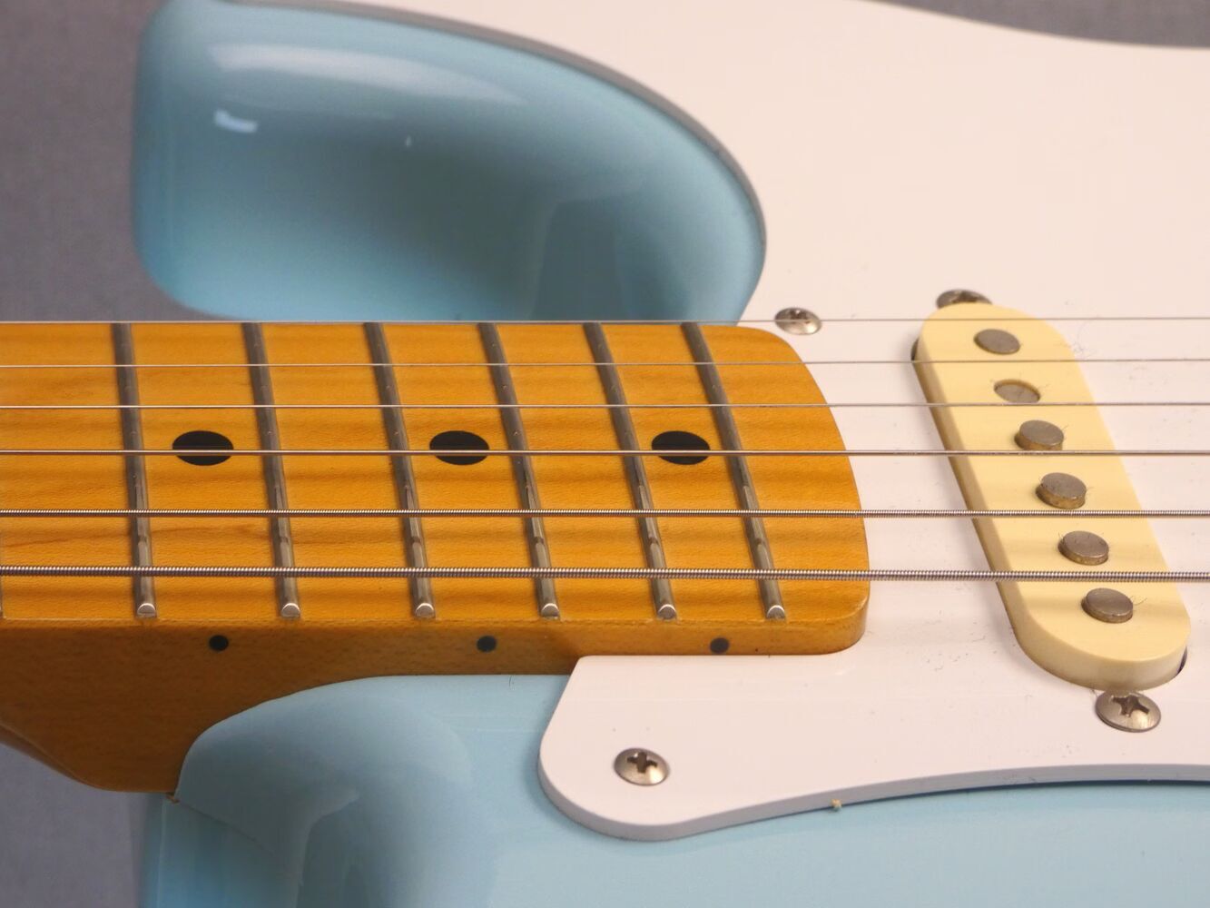fender-stratocaster-st-5277461