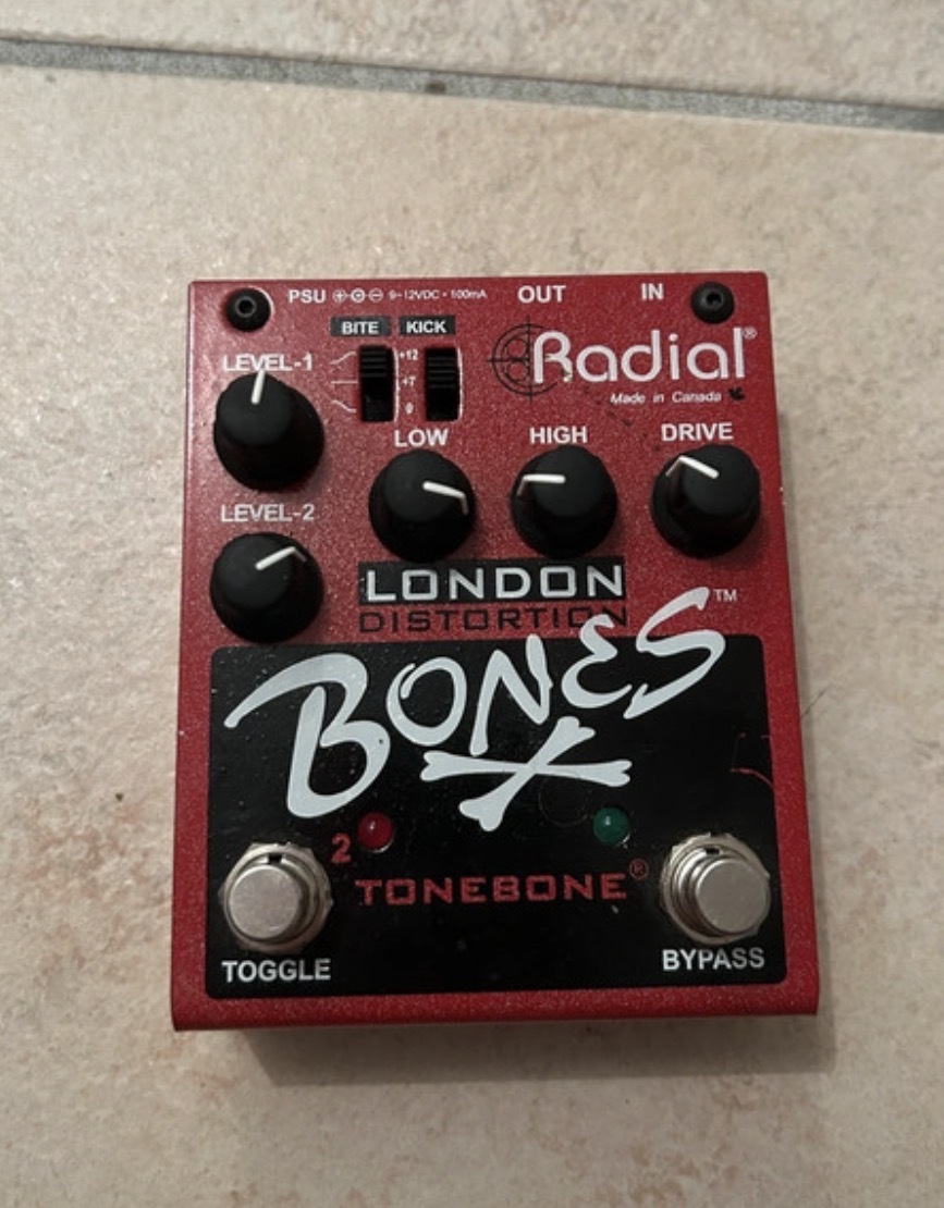 Pedale distortion radial bones london