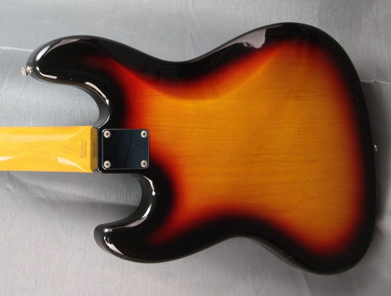 fender-jazz-bass-5048054