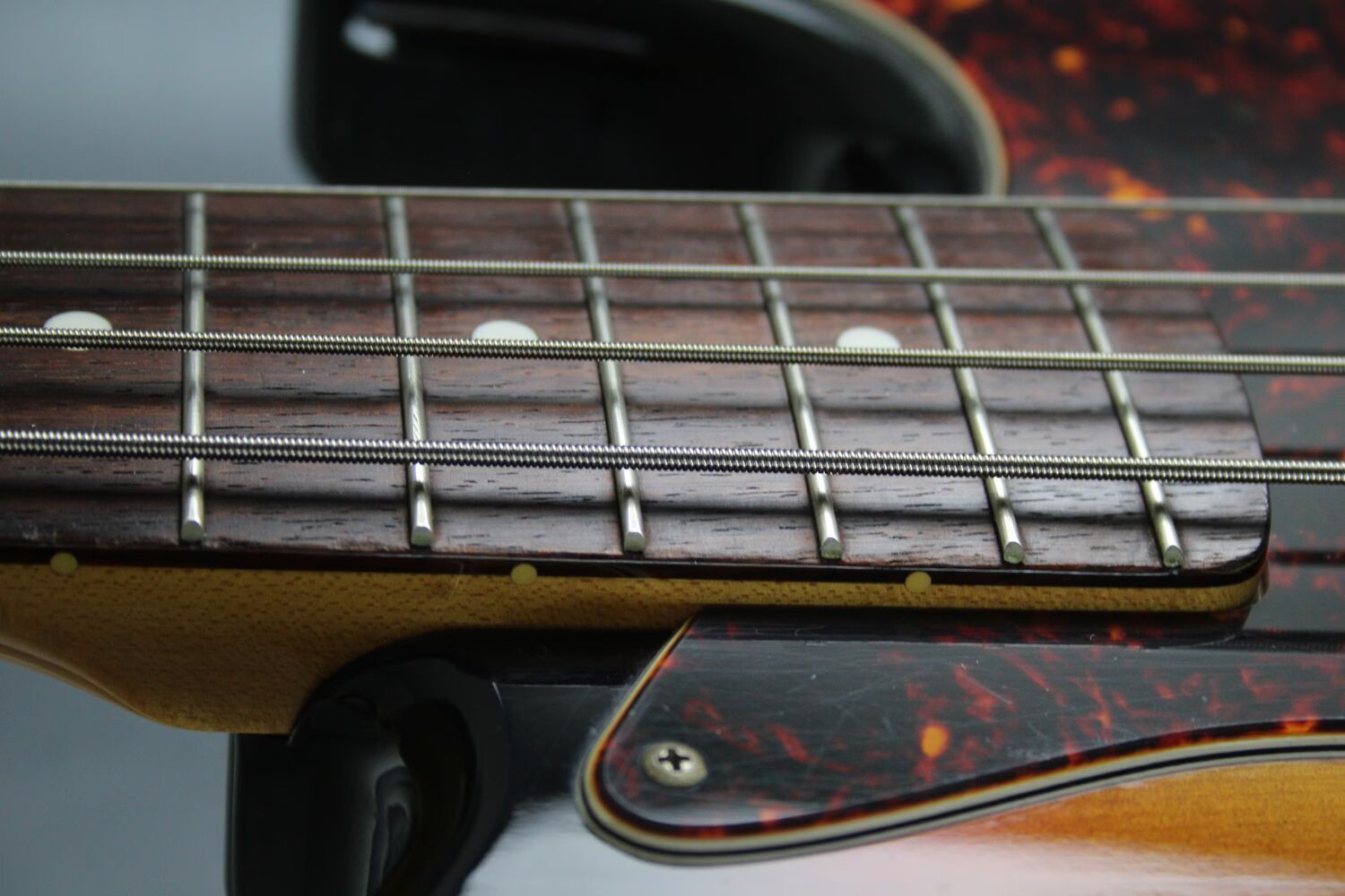 fender-jazz-bass-5048064