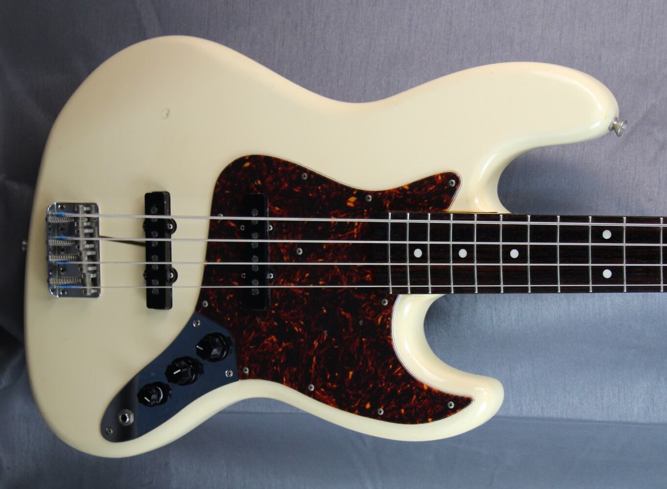 fender-jazz-bass-5131745