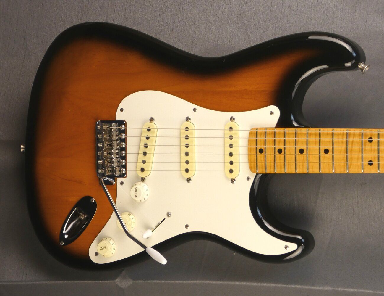 fender-stratocaster-st-5367478