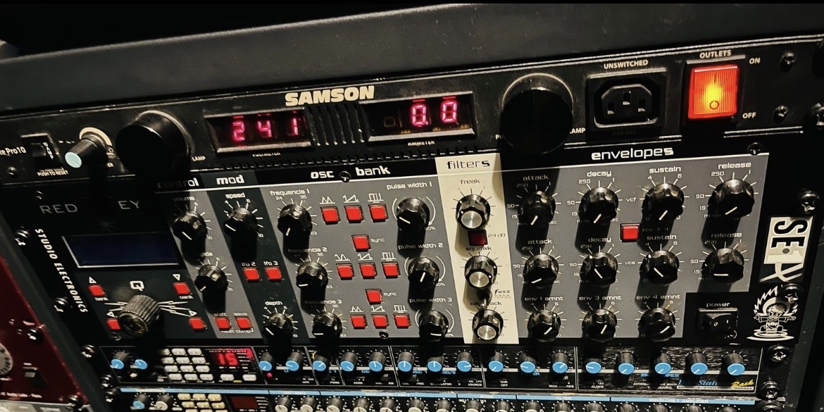 Studio Electronics SE-1X Nova - Red Eye Edition (14850)