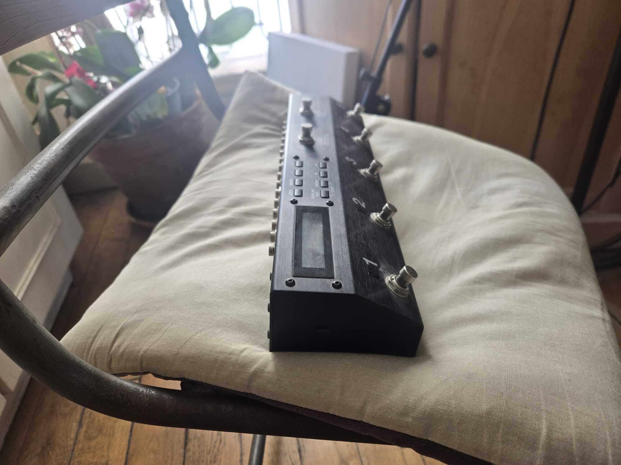 Vends Boss ES-5