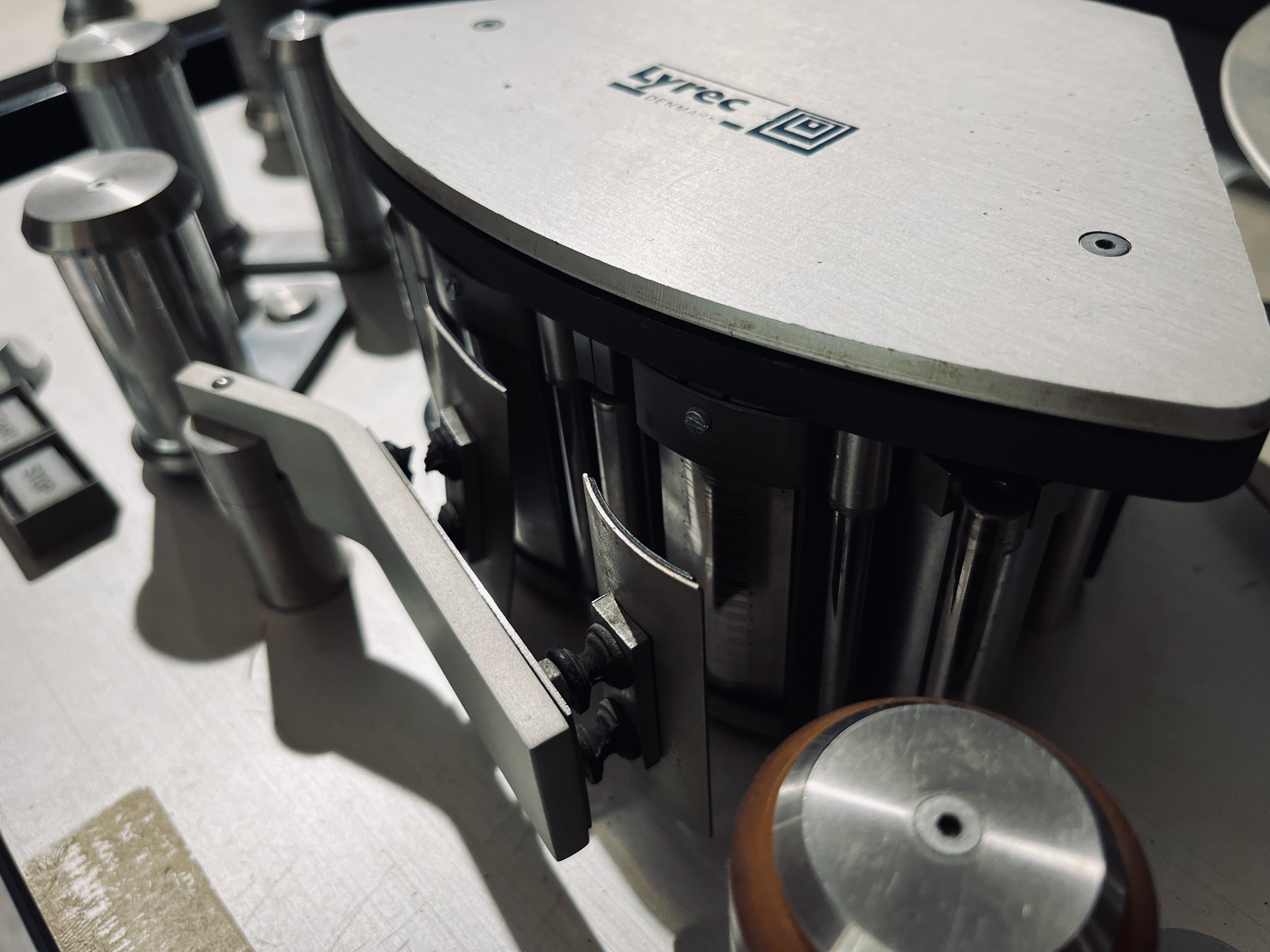 Lyrec - 9