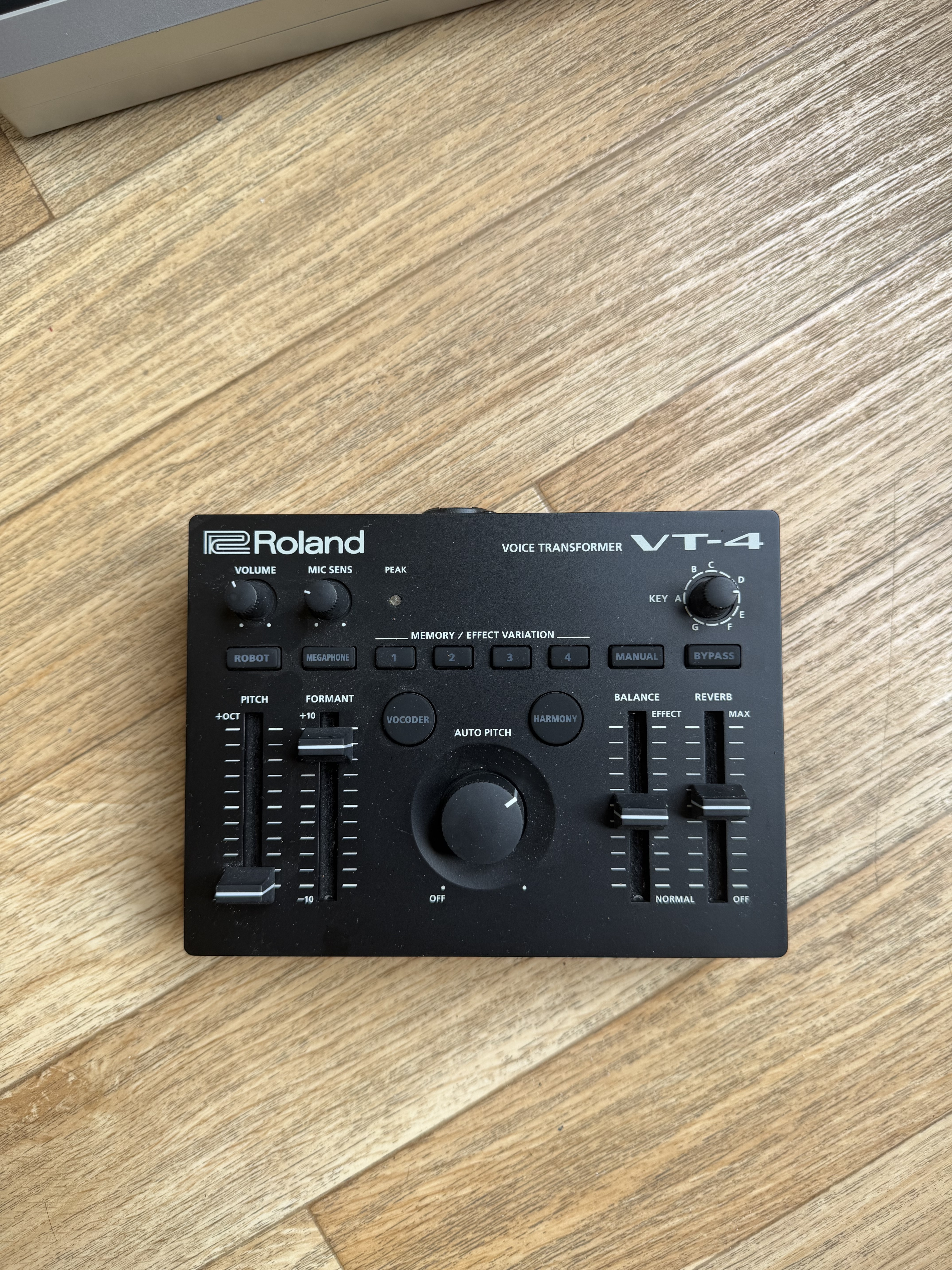 Vends Roland VT-4