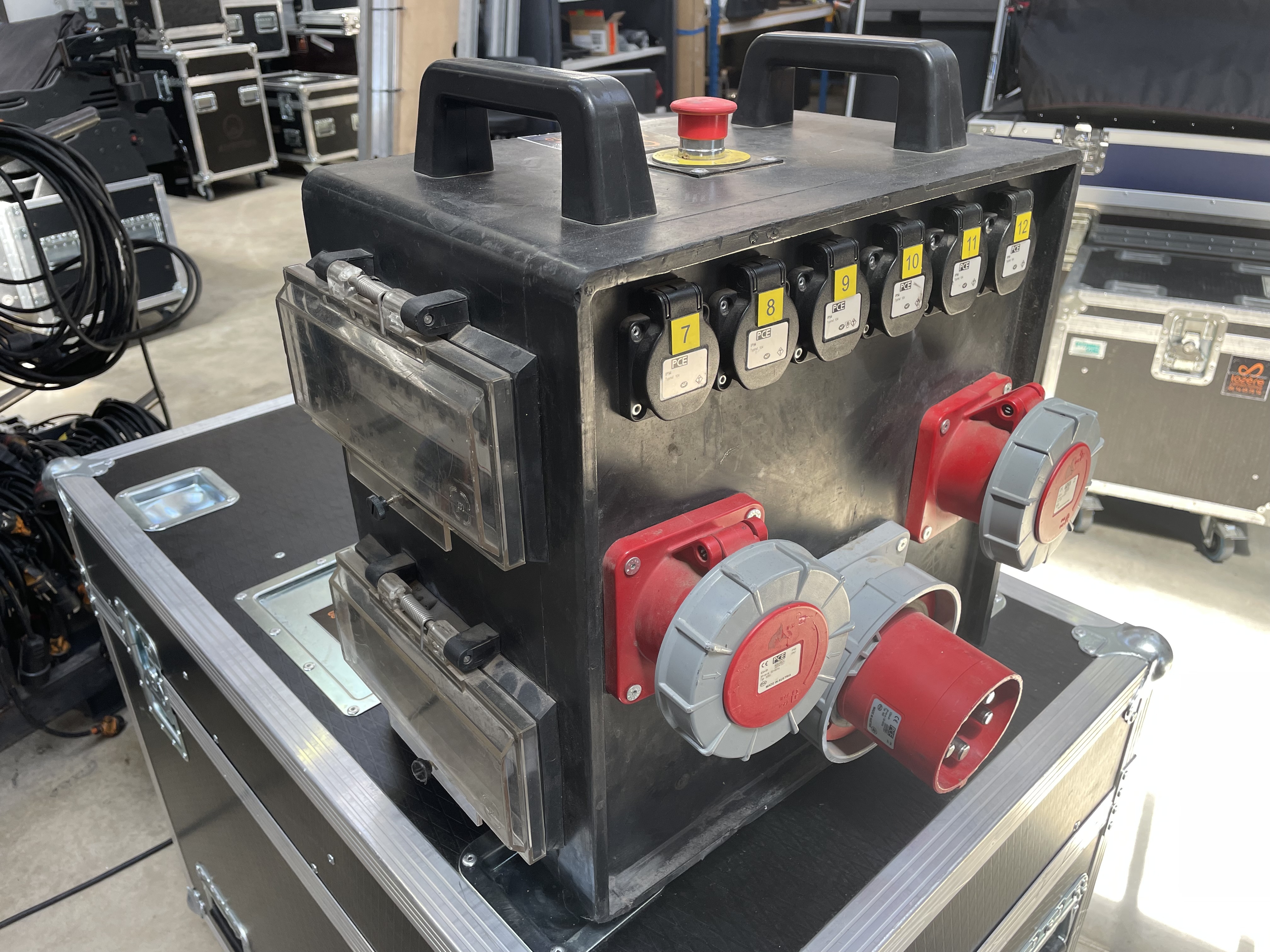 Vends Boitier d'alimentation 125A Tétra