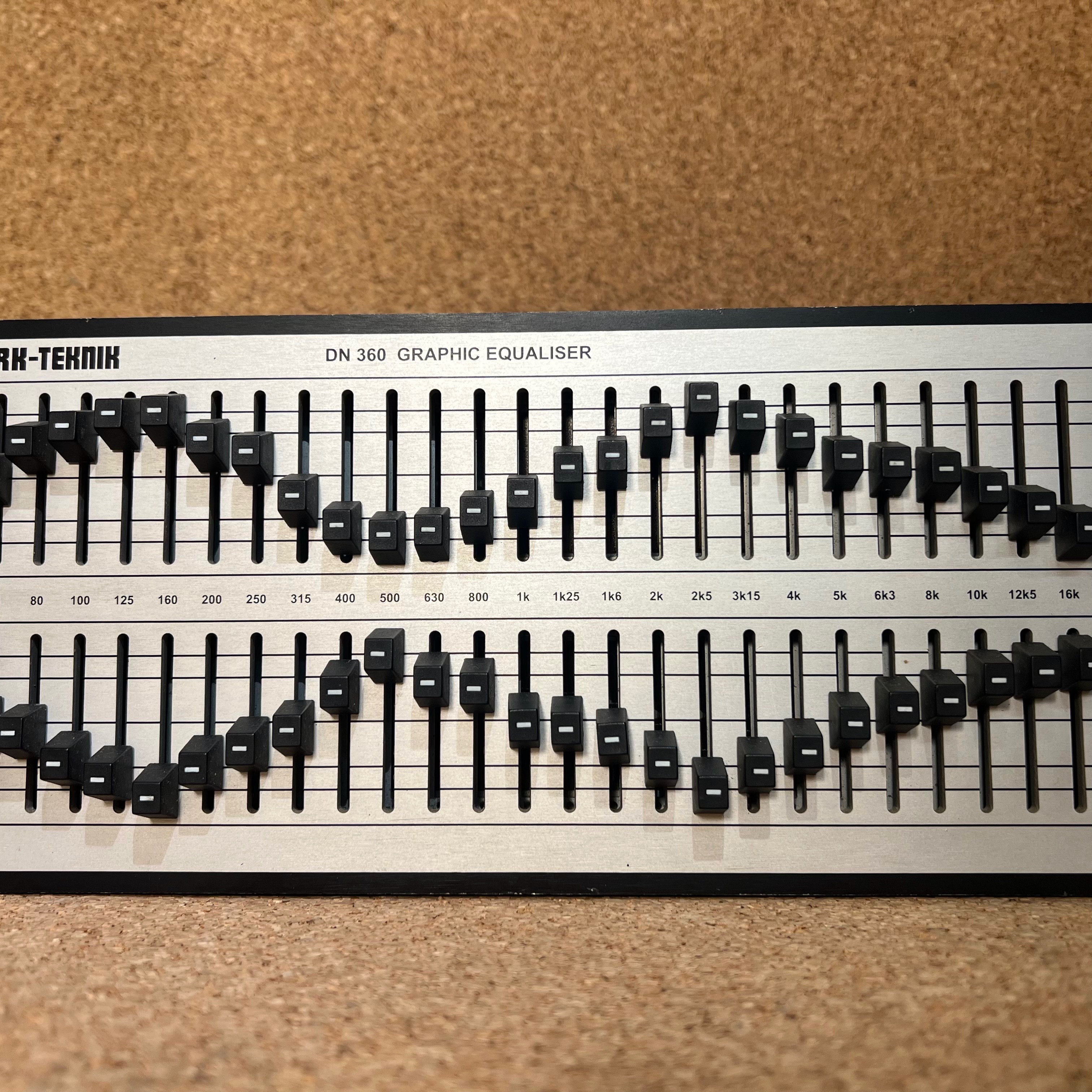 Klark Teknik DN 360 (3141)
