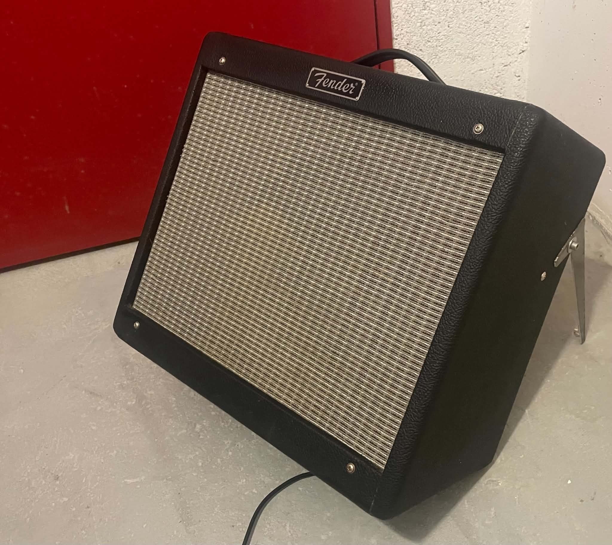 Fender Blues Junior - profil