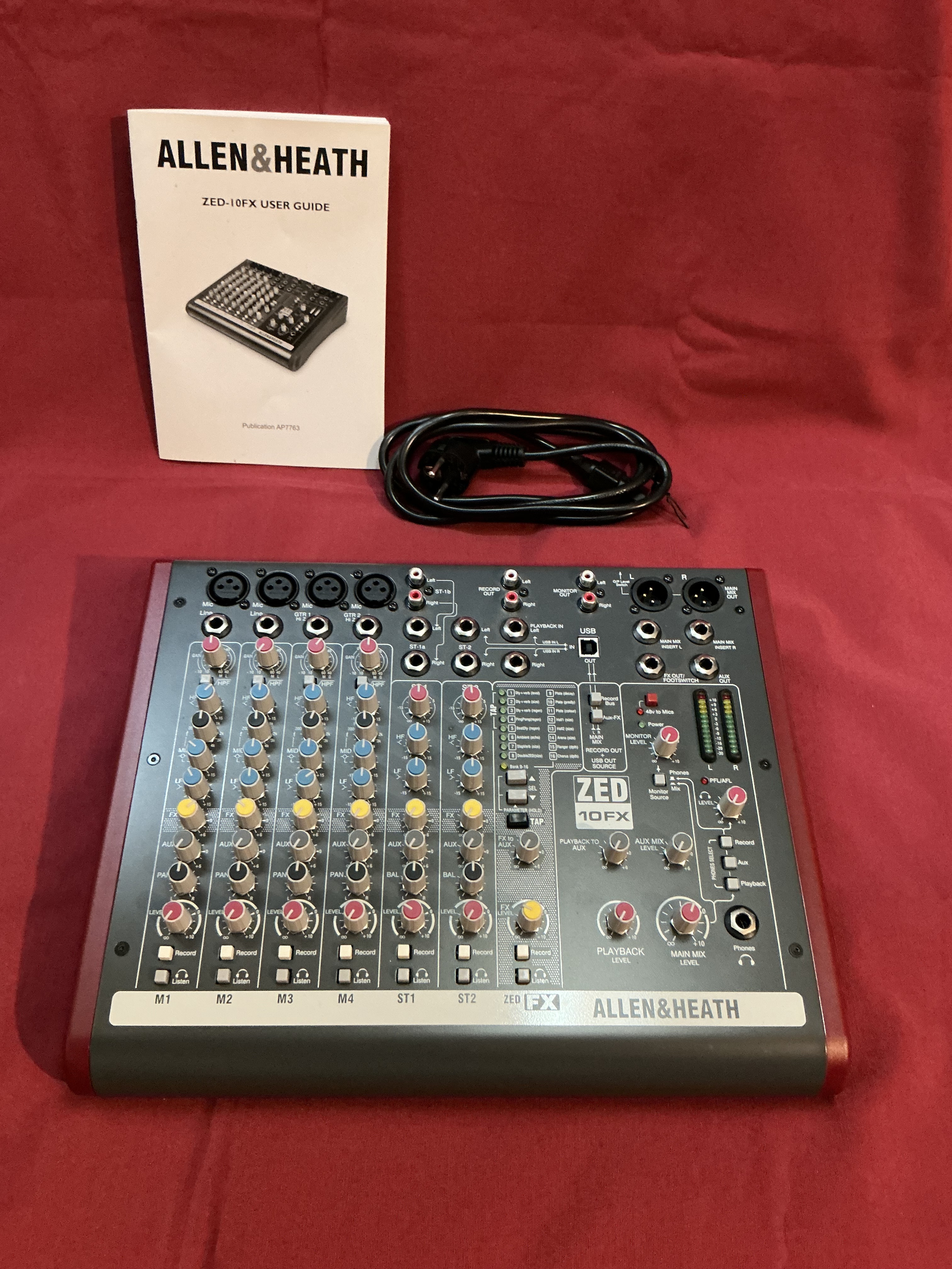 Table de mixage Allen&Heath ZED-10 FX
