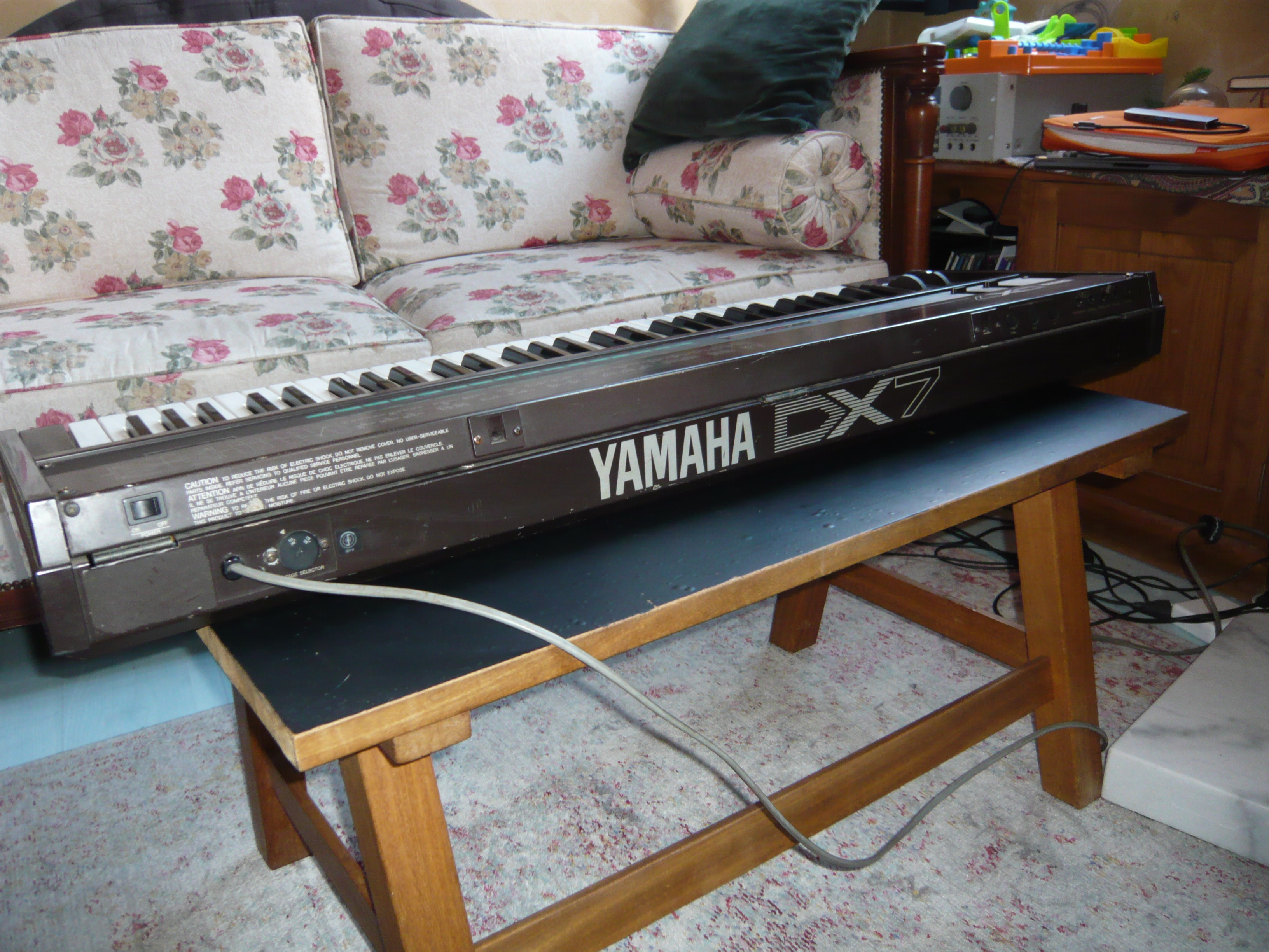 Yamaha DX7 (37913)