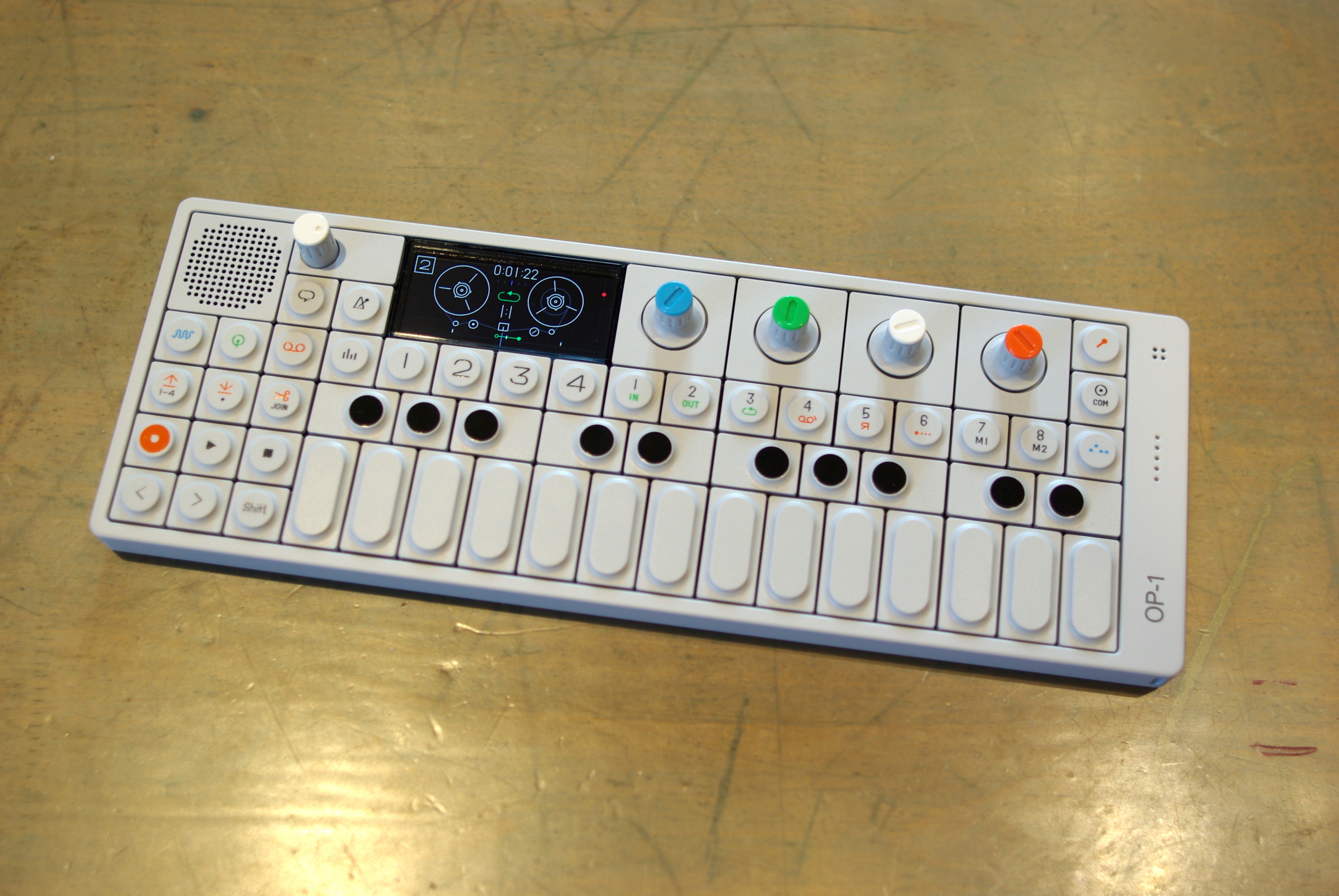 OP-1 Teenage Engineering 