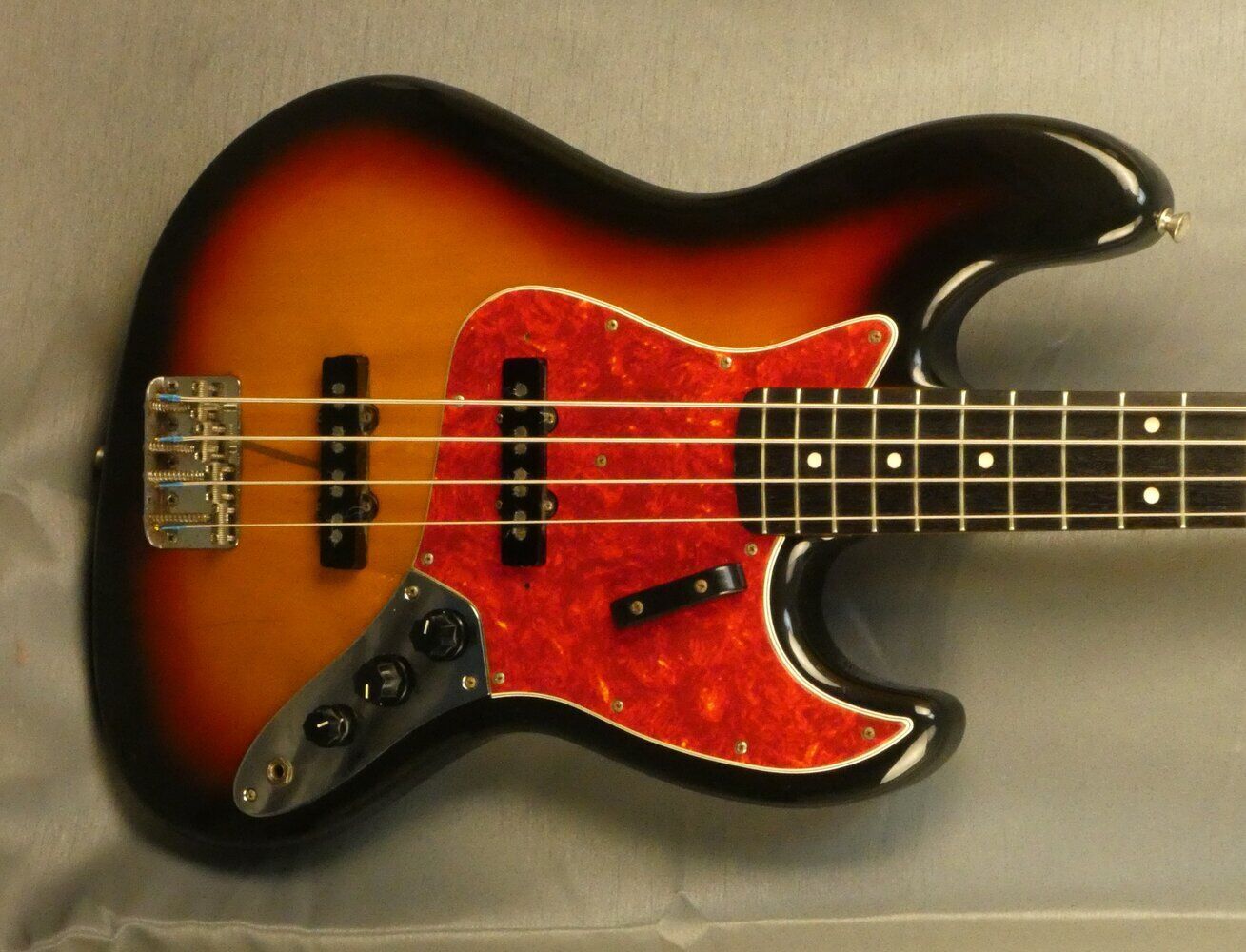 fender-jazz-bass-5465904