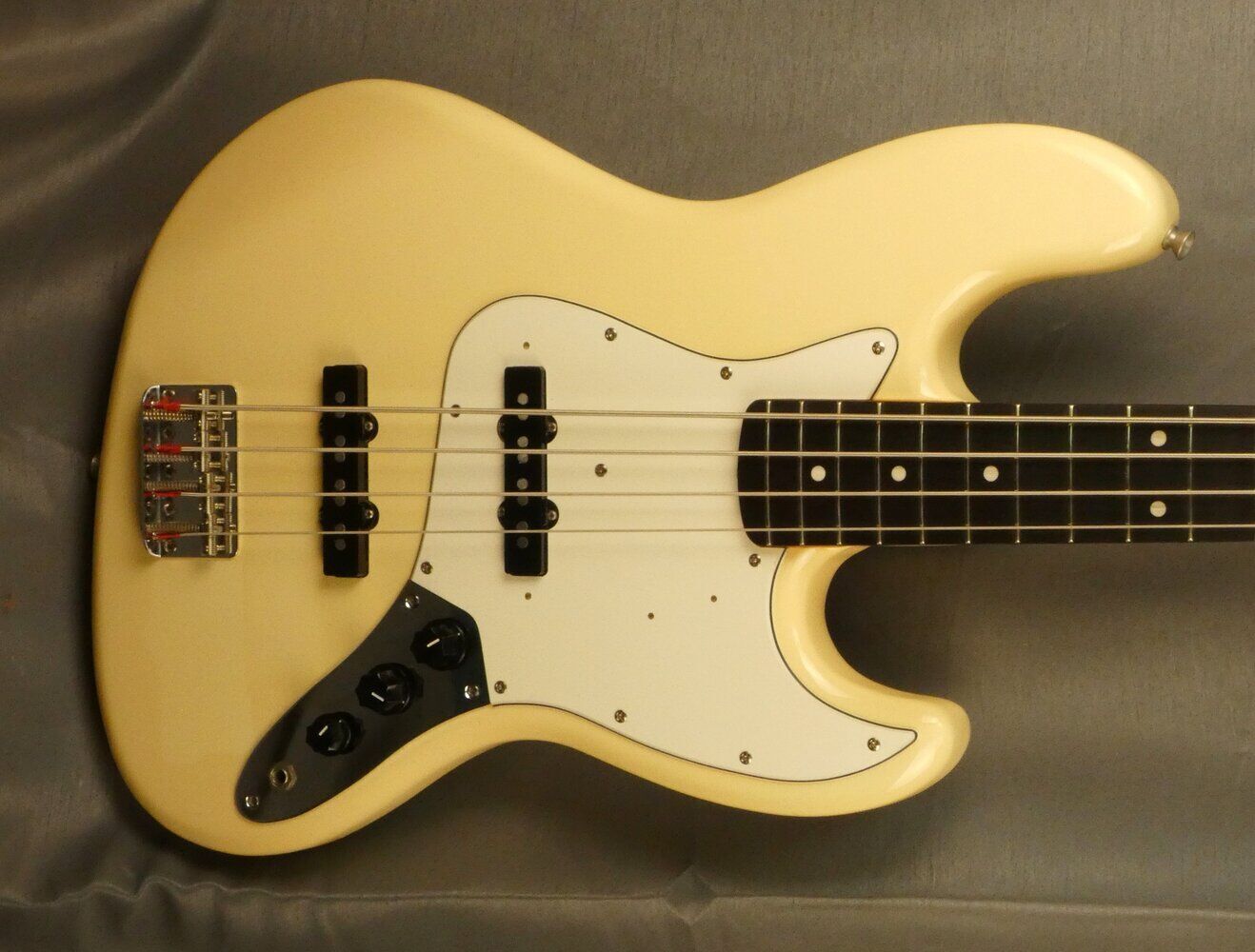 fender-jazz-bass-5465915