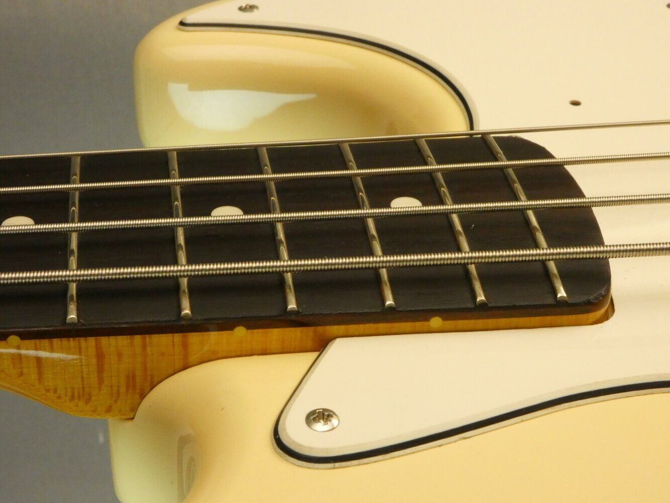 fender-jazz-bass-5465920
