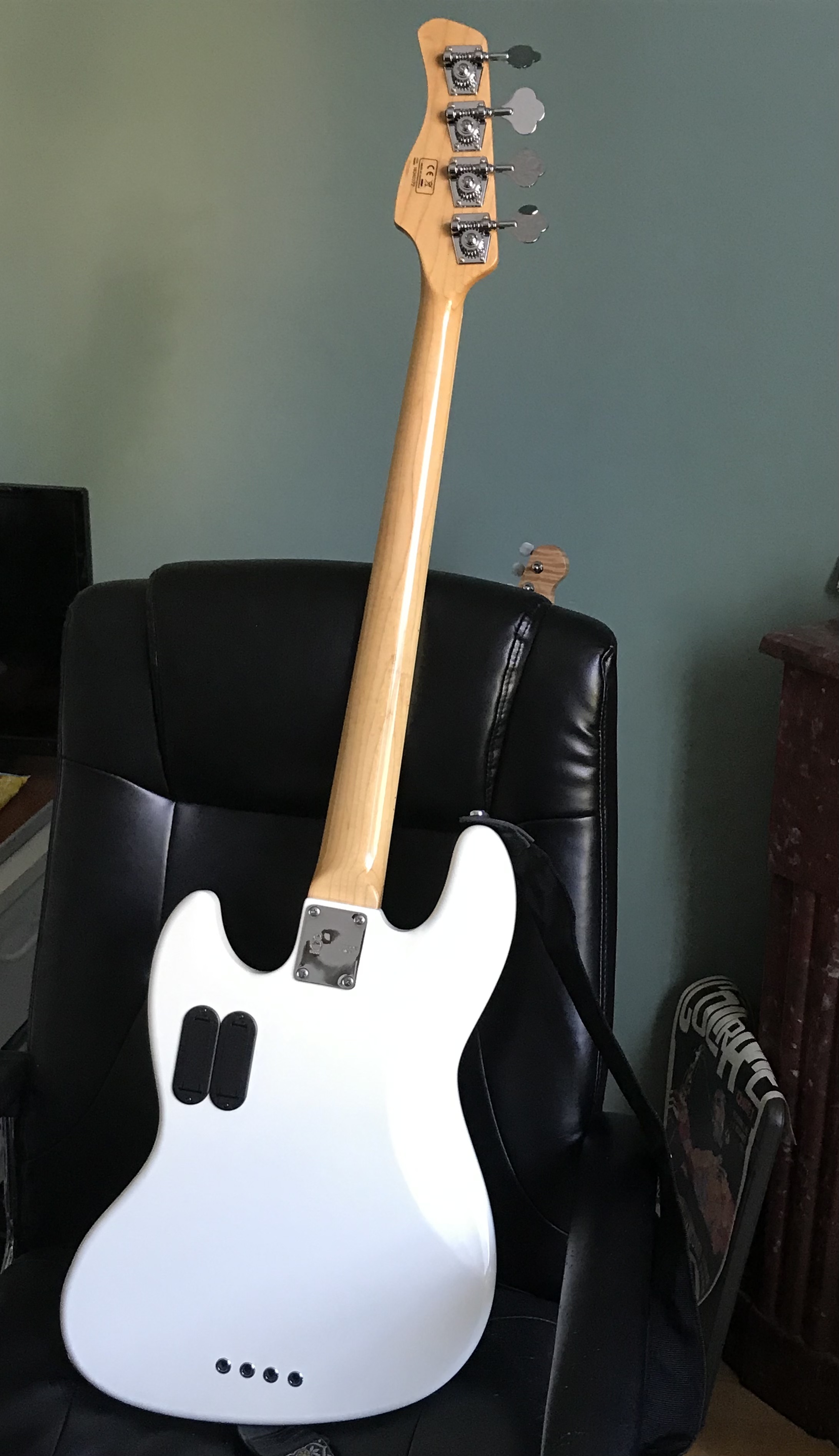 Sire Marcus Miller Alder V7 4ST Fretless (99850)